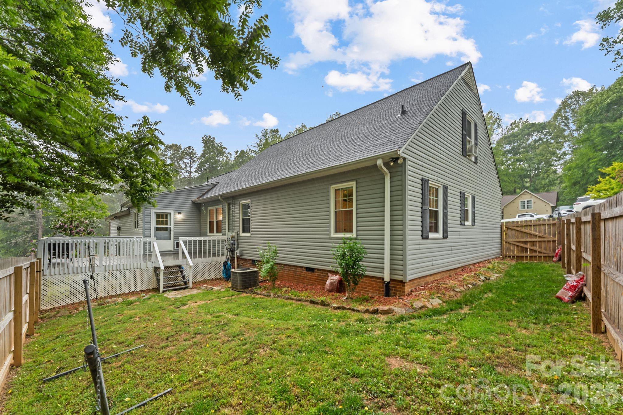 Single Family Residence at 1014 Bramblewood Court NE, Lenoir, photo 41 of 45
