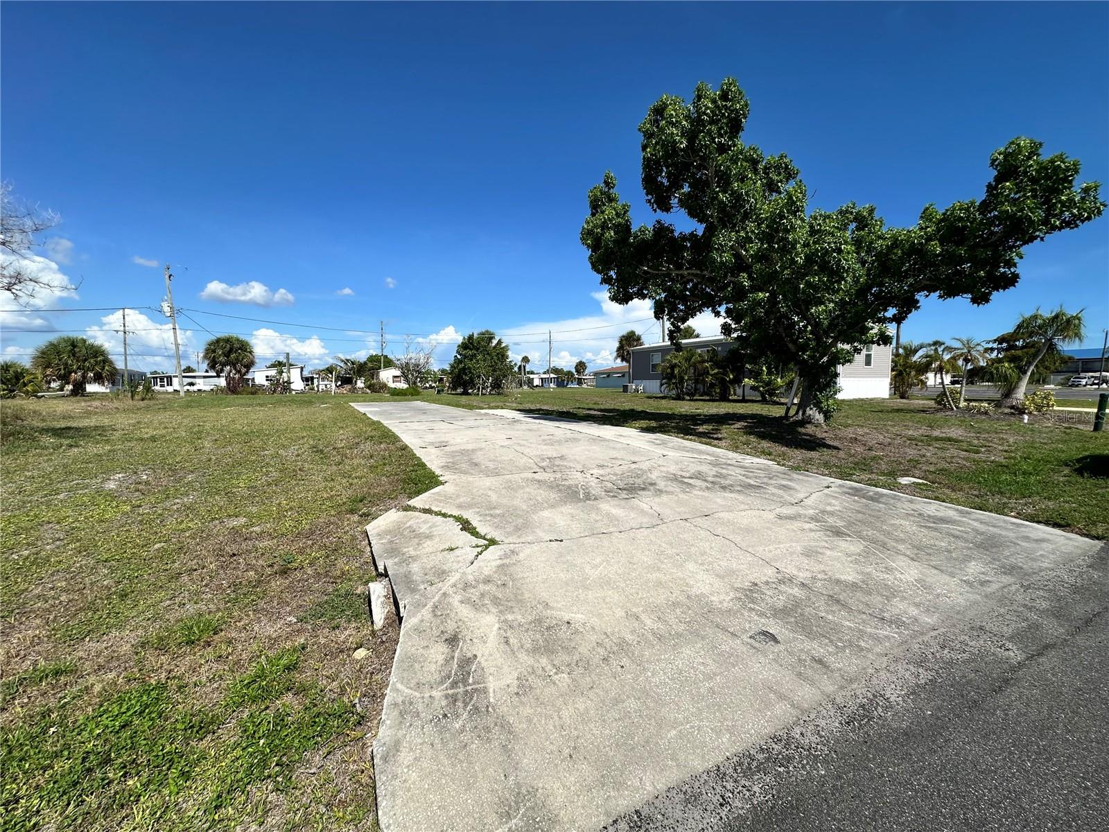 Land at 1427 SEAGULL DR, ENGLEWOOD, photo 7 of 7