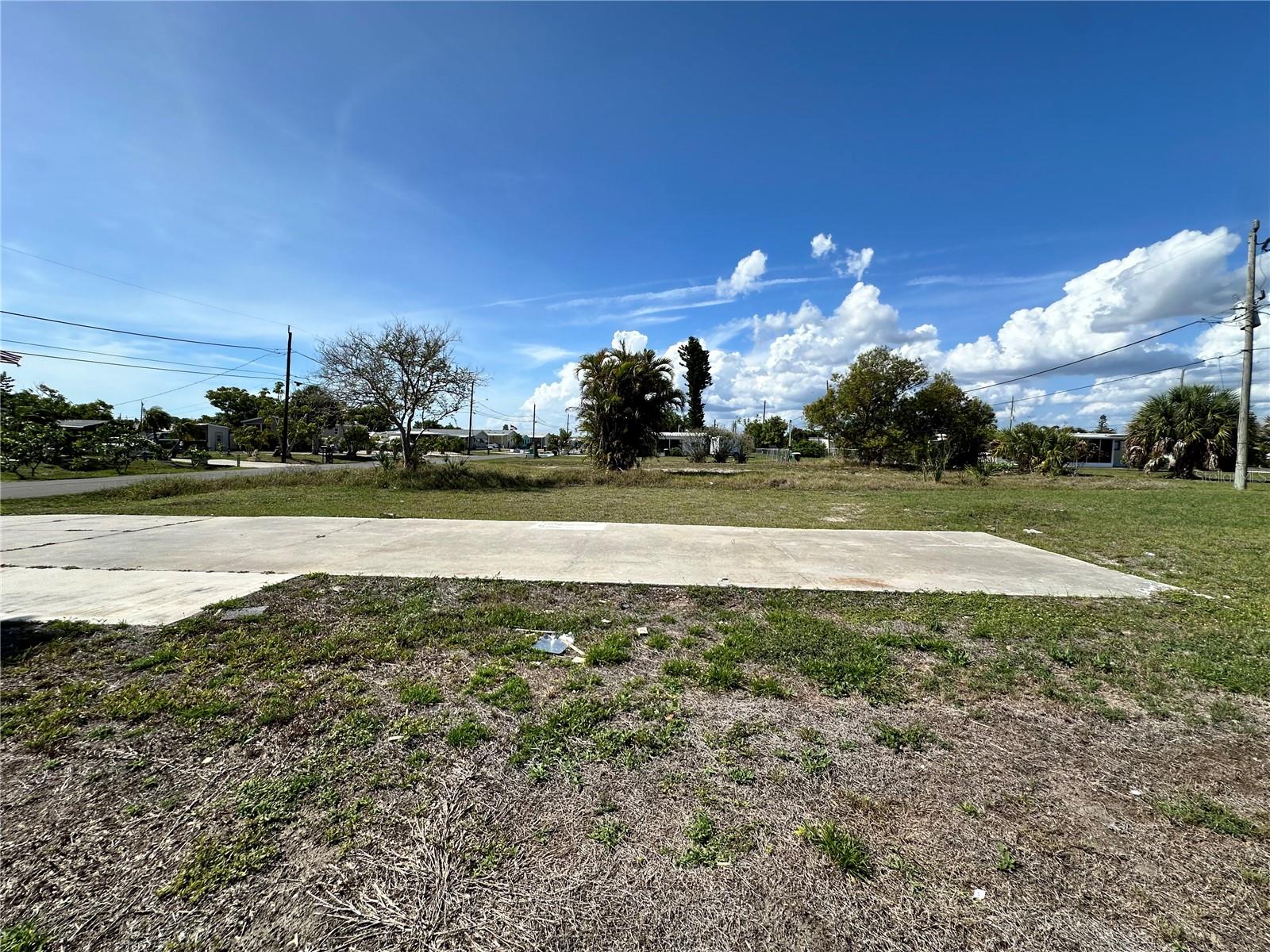 Land at 1427 SEAGULL DR, ENGLEWOOD, photo 2 of 7