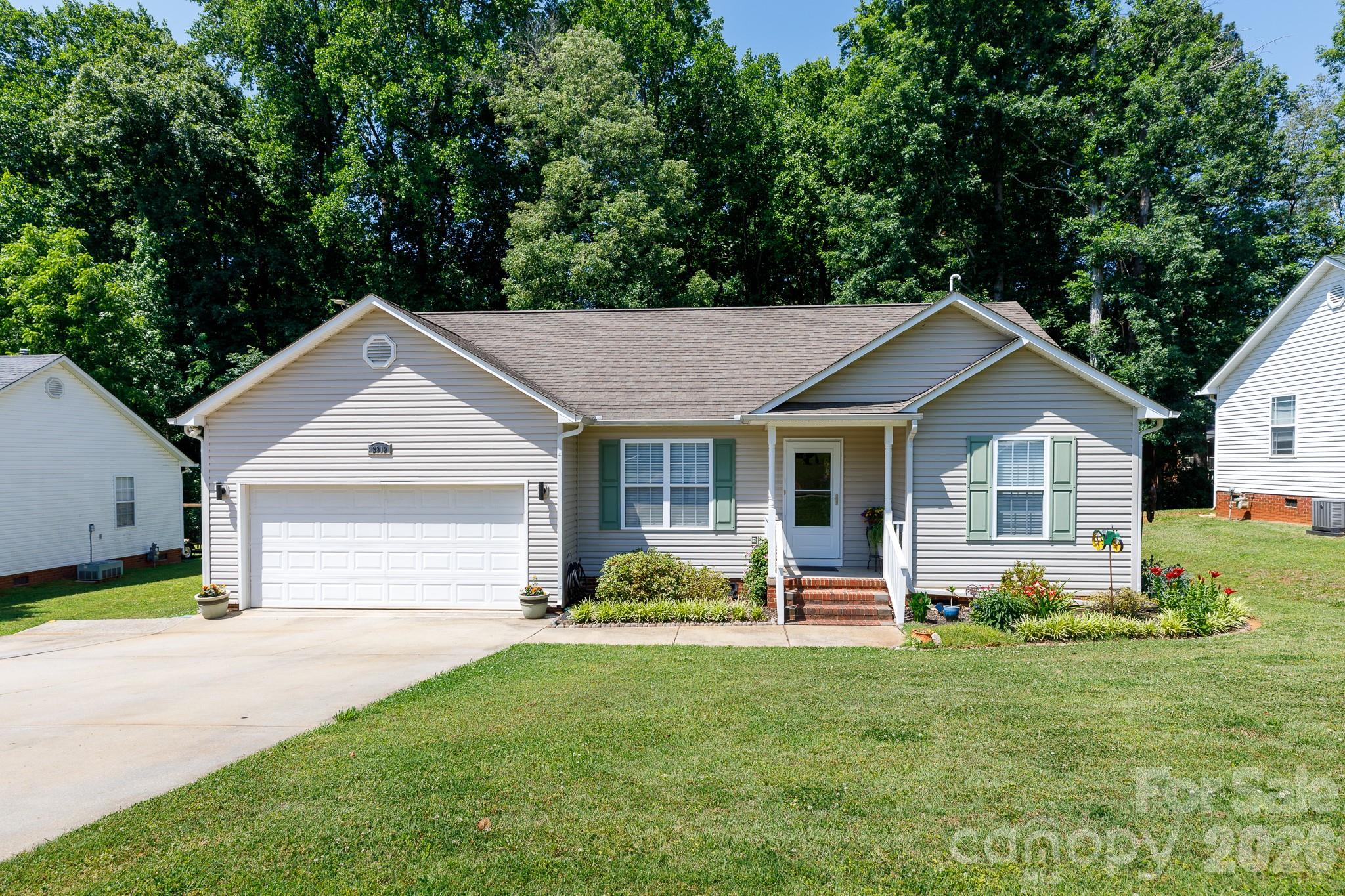 2312 Nuthatch Drive