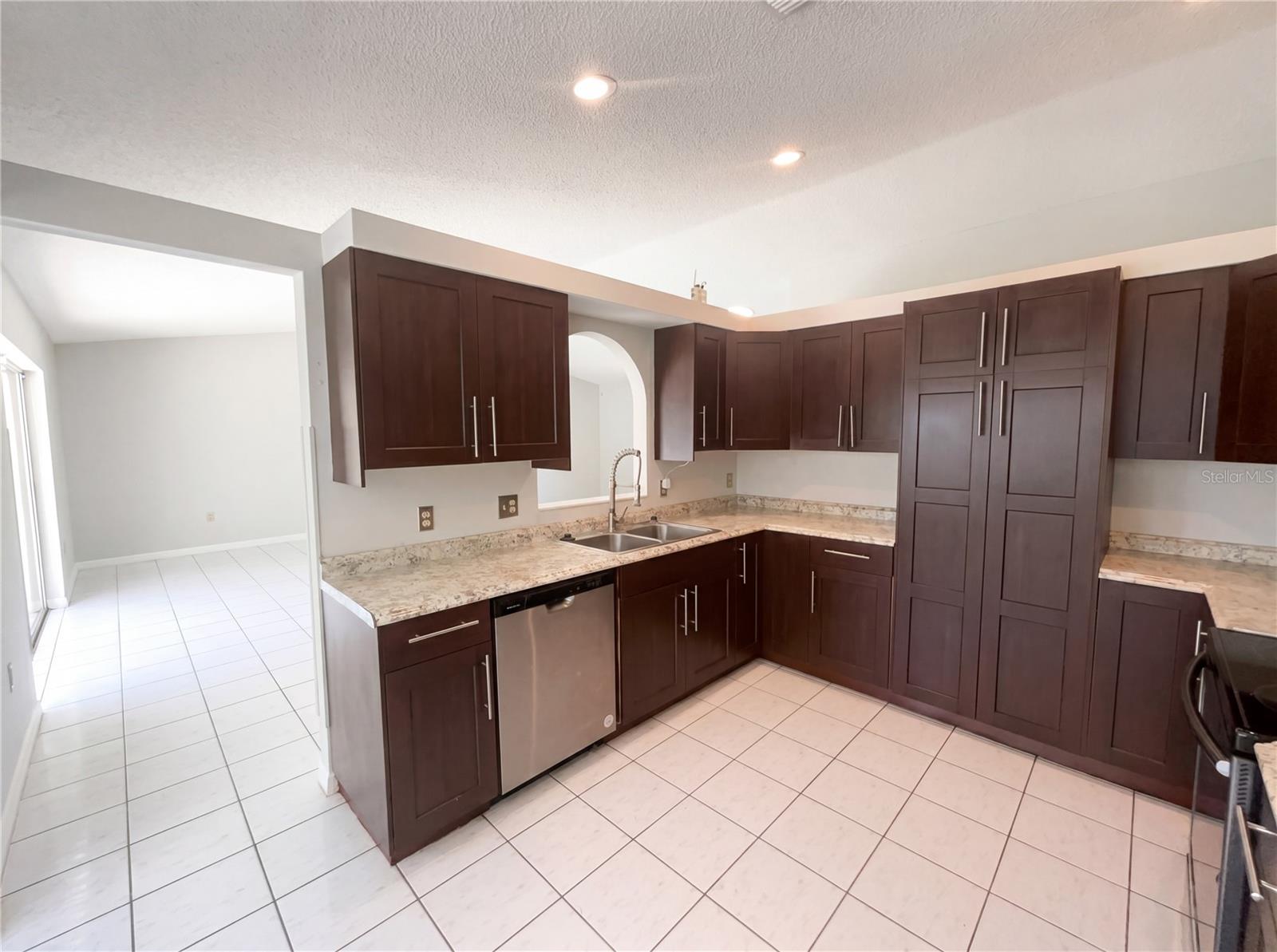 Single Family Residence at 1750 EVERGREEN CT, KISSIMMEE, photo 10 of 33
