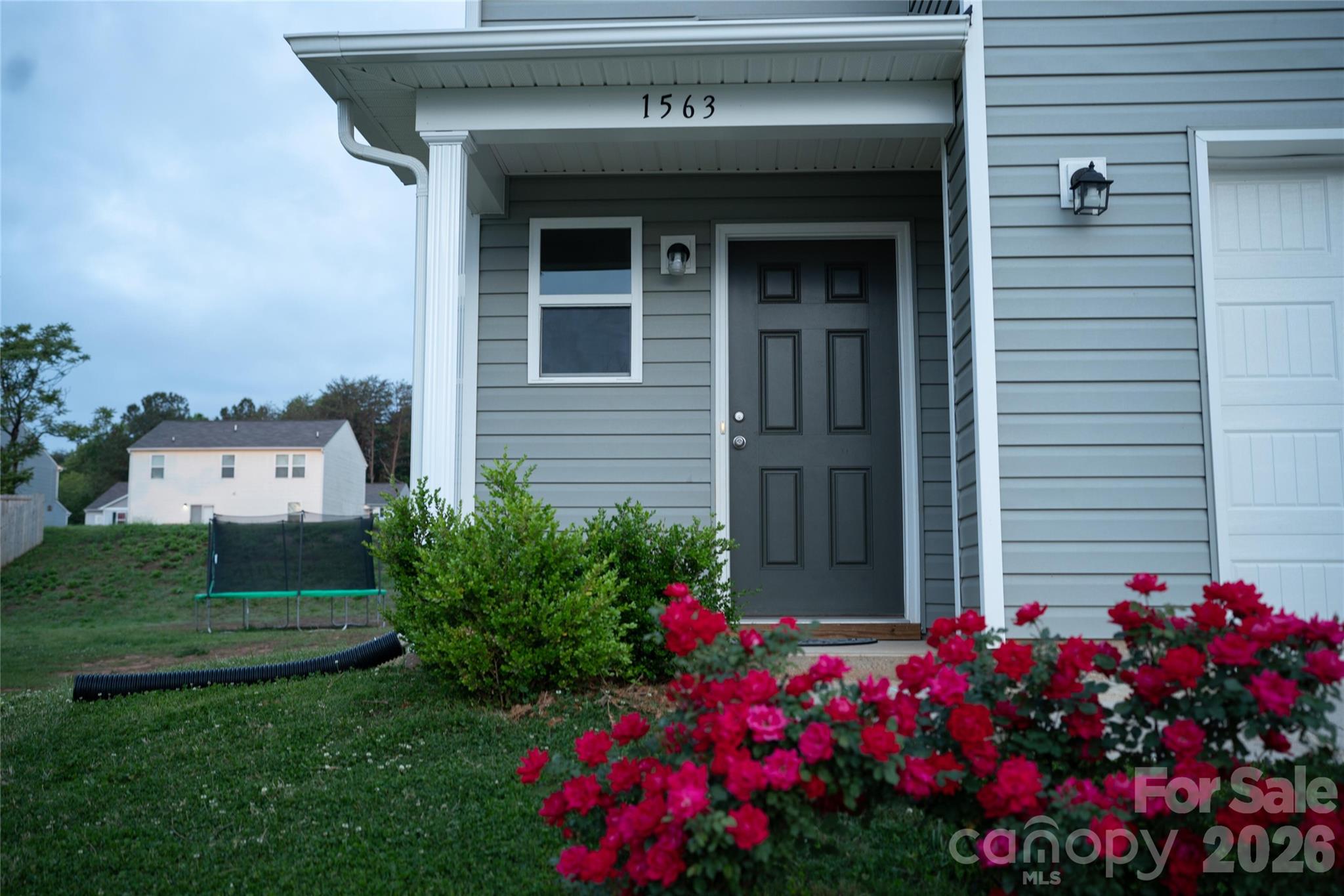 Single Family Residence at 1563 Catskill Way, Newton, photo 3 of 29