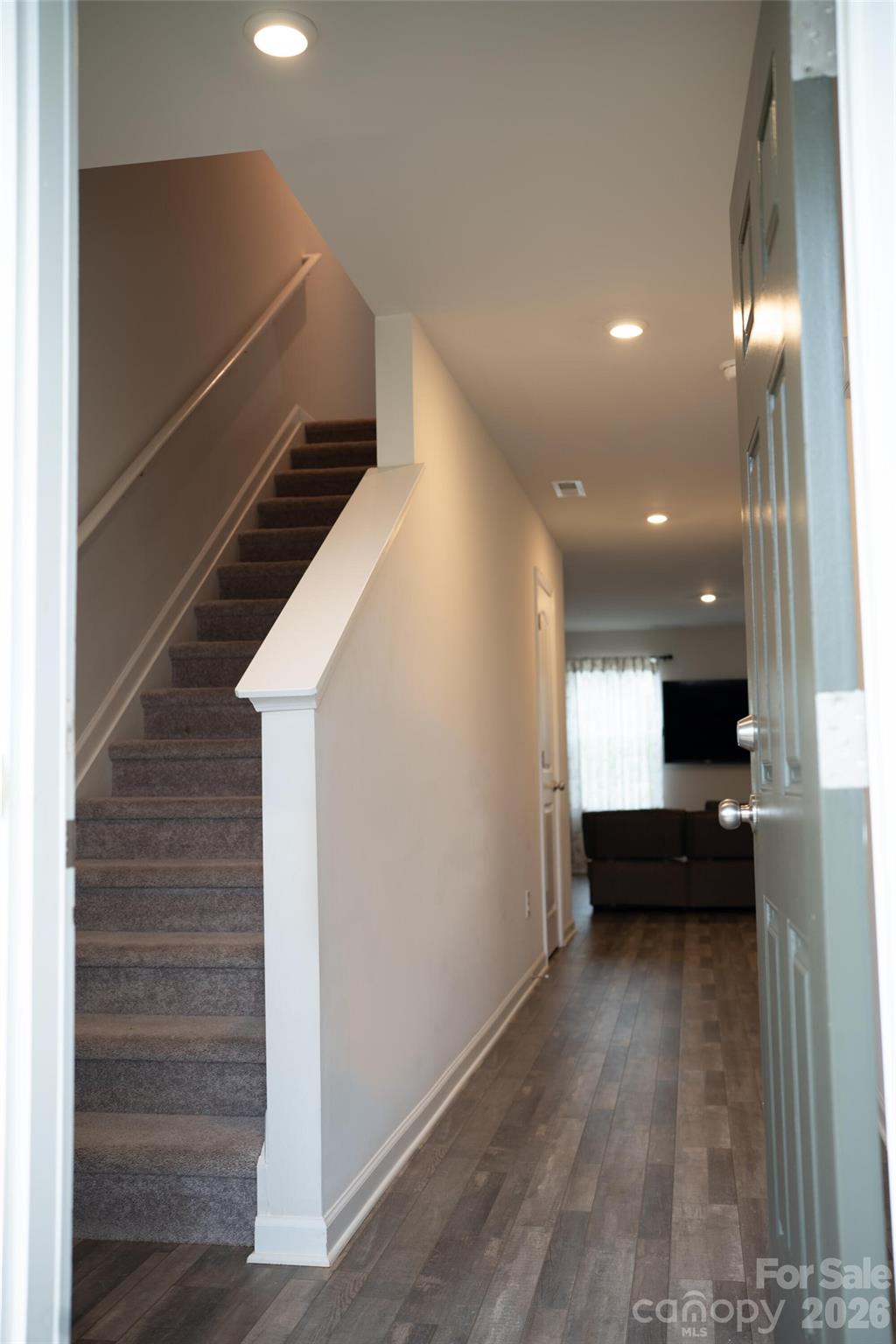 Single Family Residence at 1563 Catskill Way, Newton, photo 4 of 29