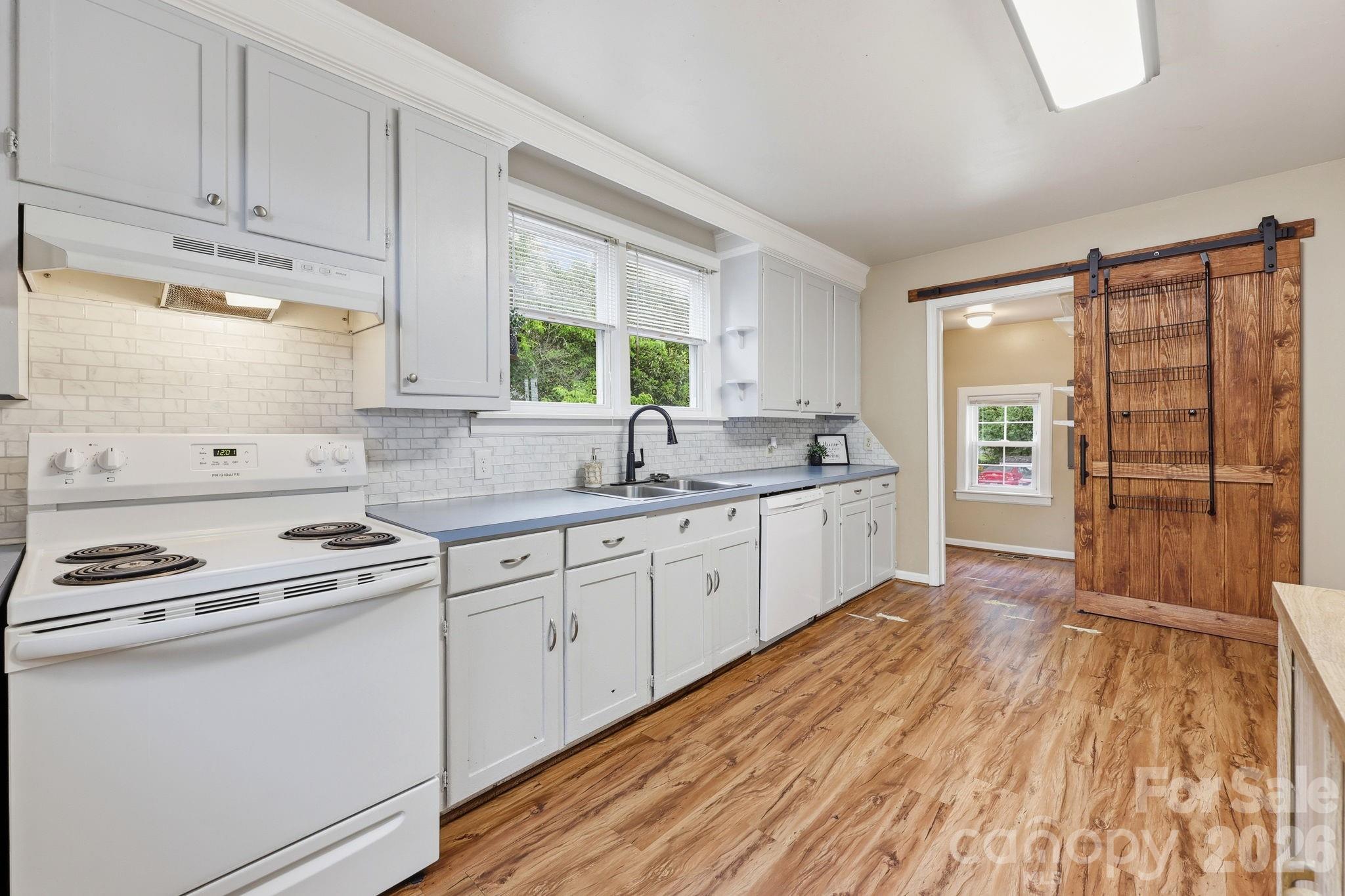 Single Family Residence at 904 Mill Street, Albemarle, photo 23 of 29