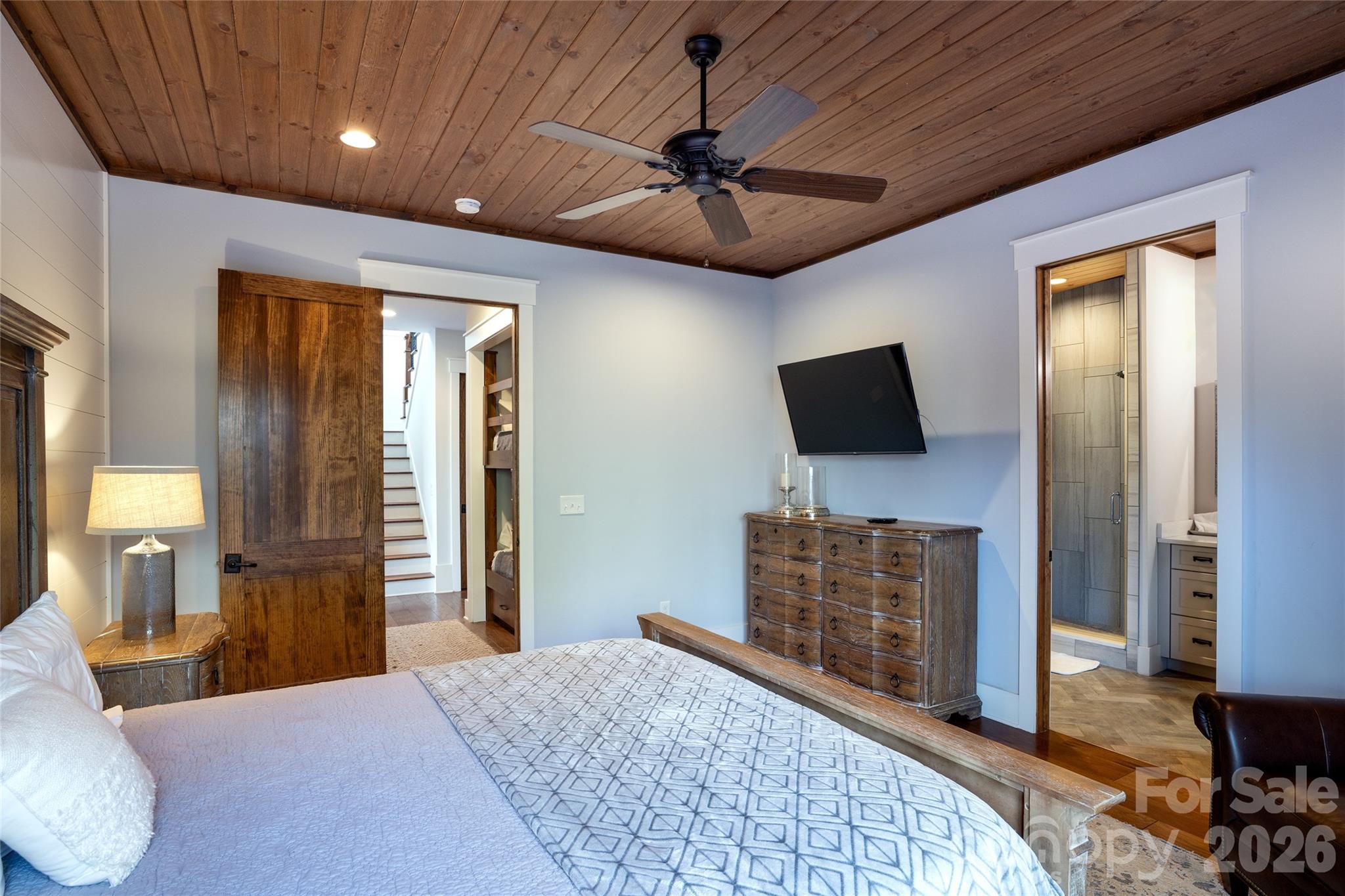 Main Level Bedroom - 2349 Cornwallis Trail, Nebo