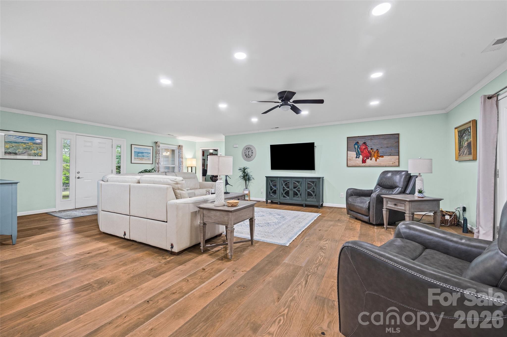 Single Family Residence at 291 Education Lane, York, photo 6 of 29