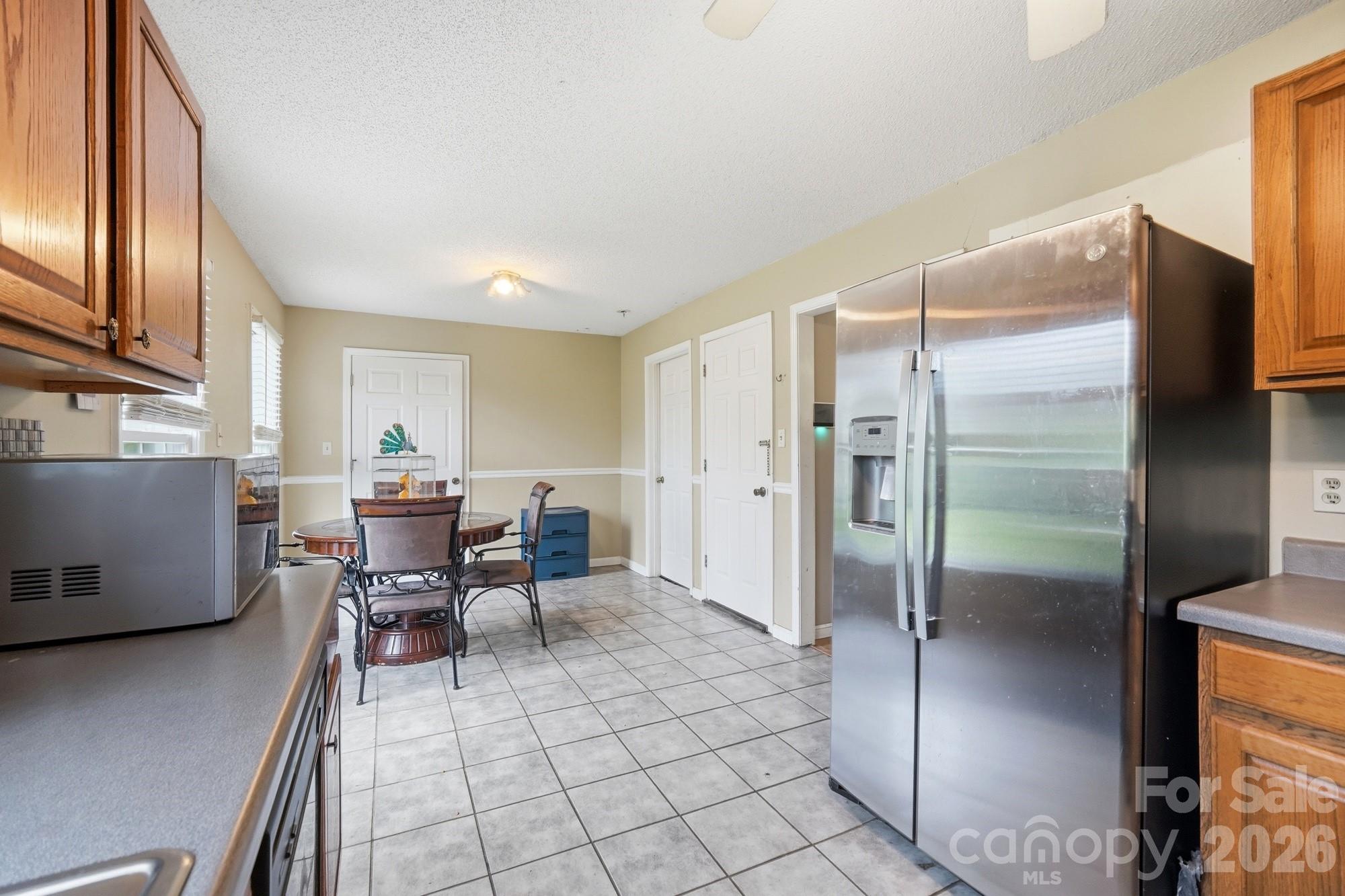Single Family Residence at 1114 Lakeview Street, Kannapolis, photo 12 of 31
