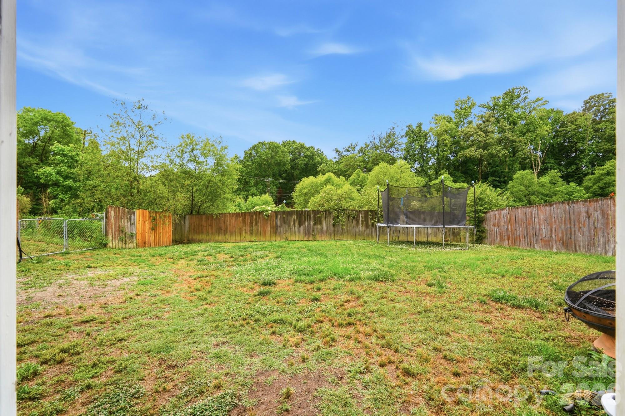 Single Family Residence at 1114 Lakeview Street, Kannapolis, photo 26 of 31
