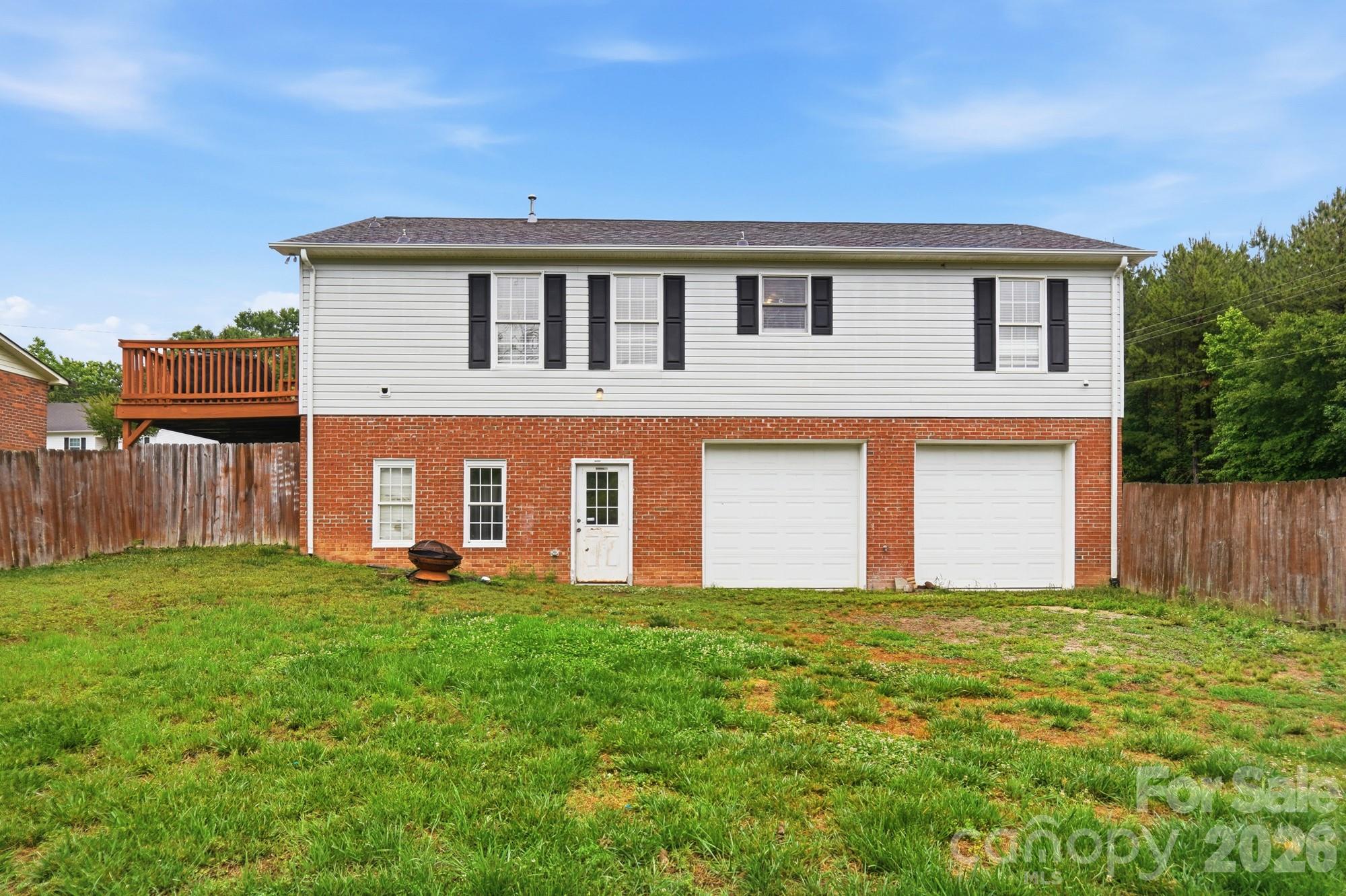 Single Family Residence at 1114 Lakeview Street, Kannapolis, photo 7 of 31