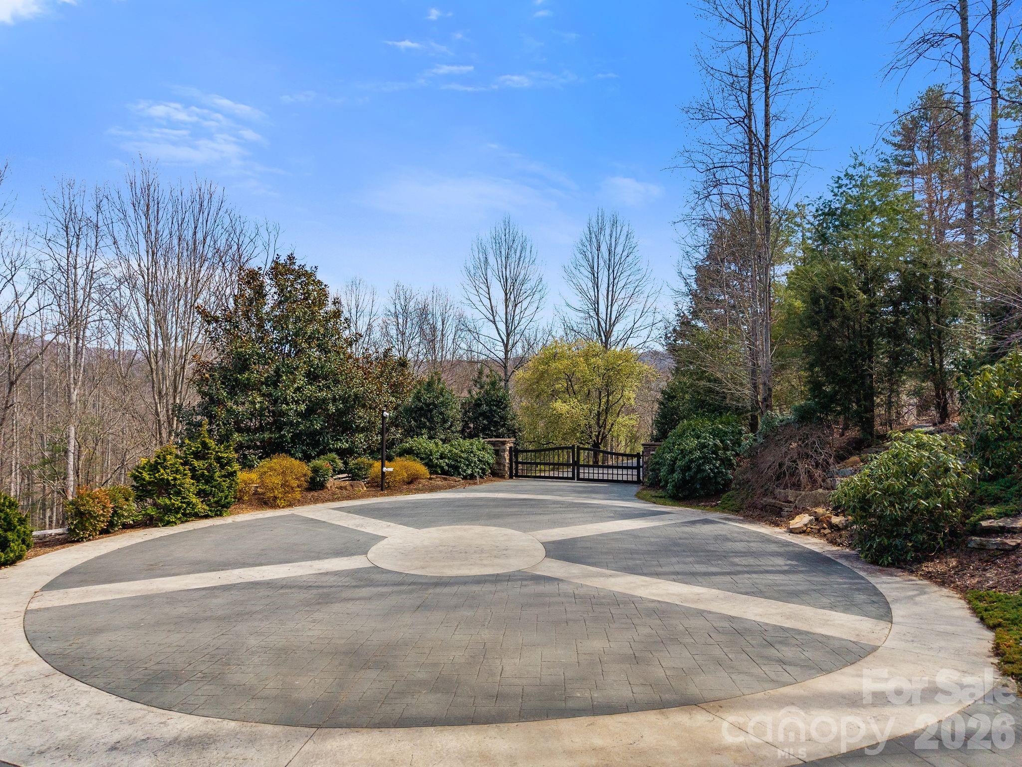 Gated Community - 1034 Oleta Mill Trail, Hendersonville