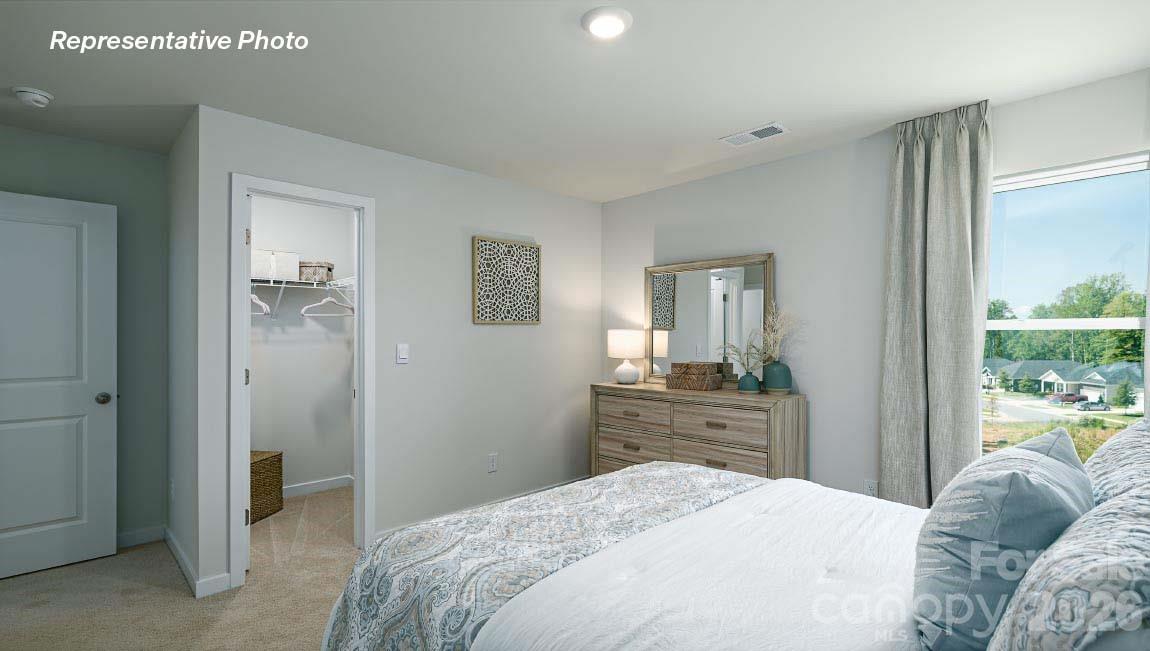 Single Family Residence at 632 17th Avenue Drive NE, Hickory, photo 12 of 31
