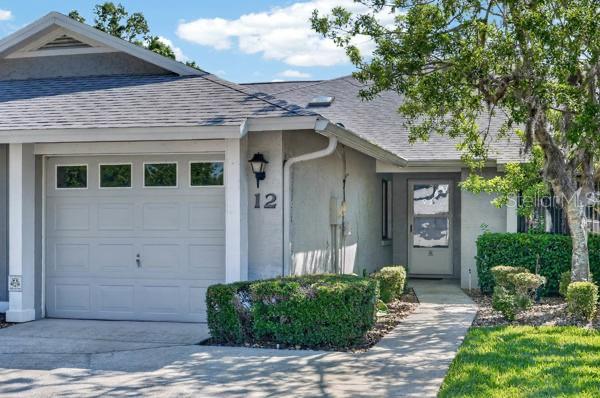 12 LAKE FOREST CIR N
