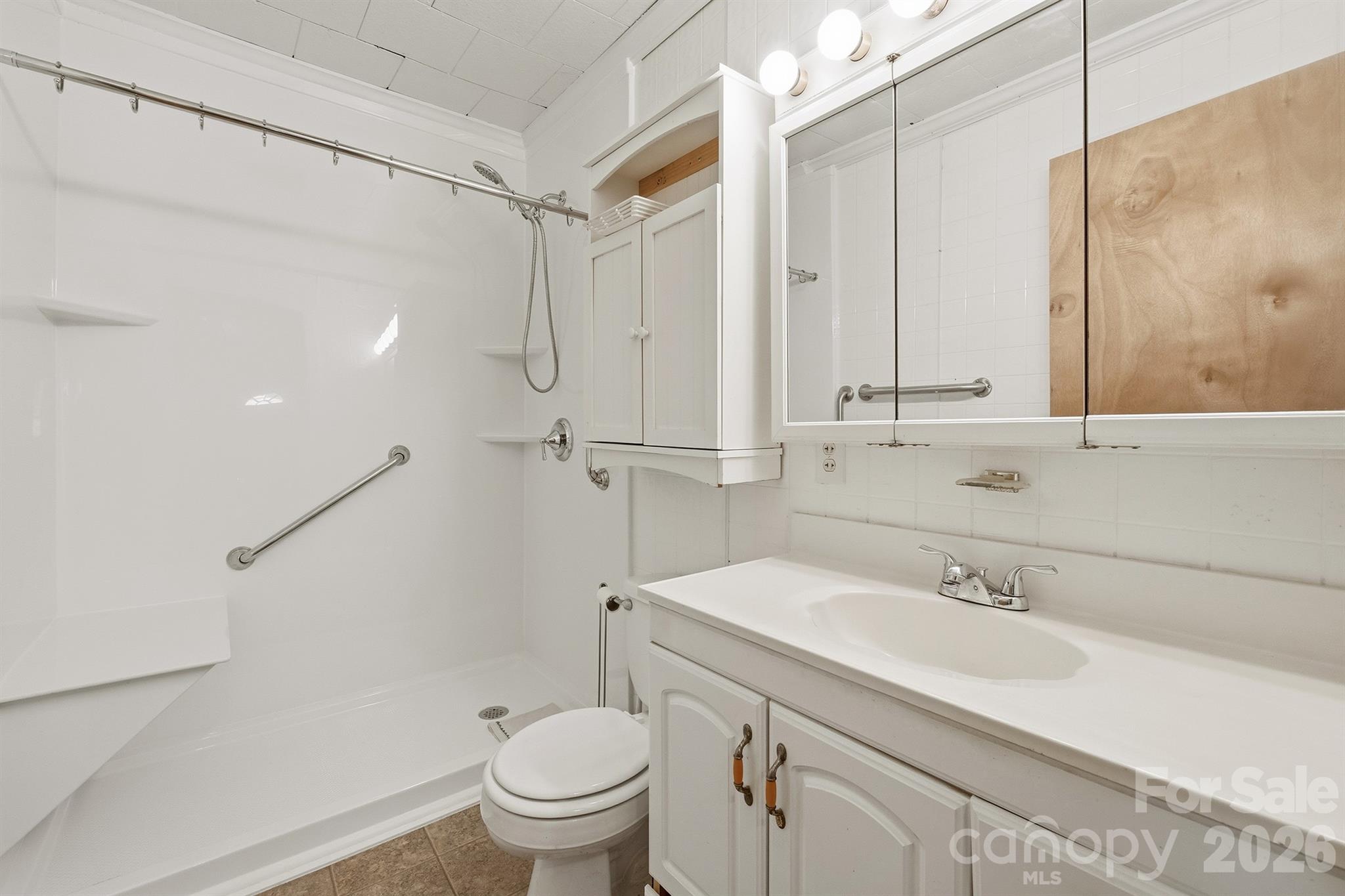 Single Family Residence at 2308 11th Avenue NE, Hickory, photo 15 of 24