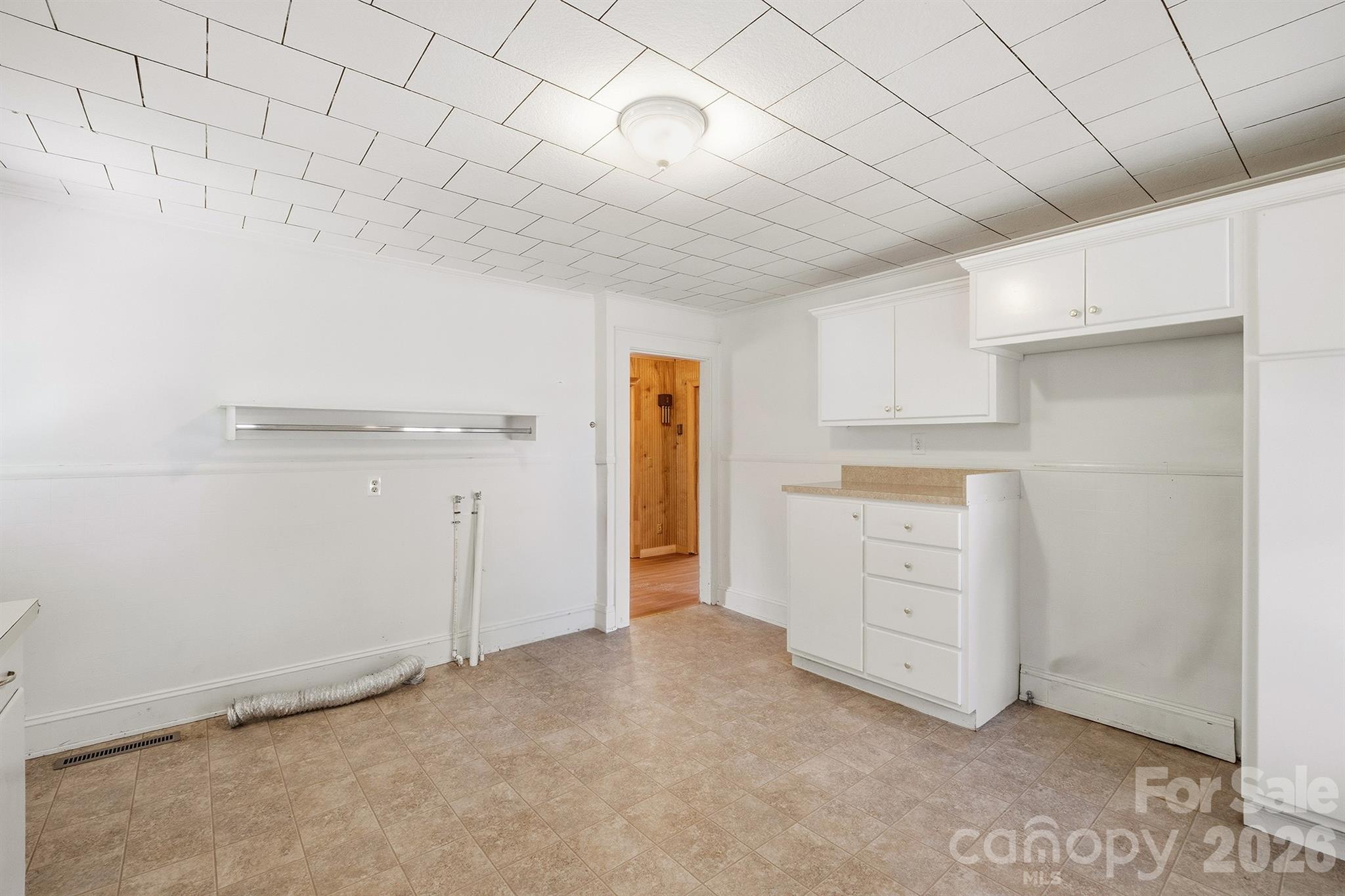 Single Family Residence at 2308 11th Avenue NE, Hickory, photo 20 of 24