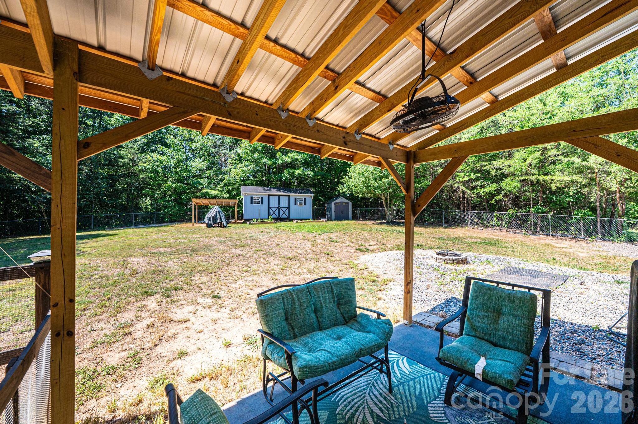 Single Family Residence at 205 Winding Cedar Drive, Statesville, photo 11 of 46