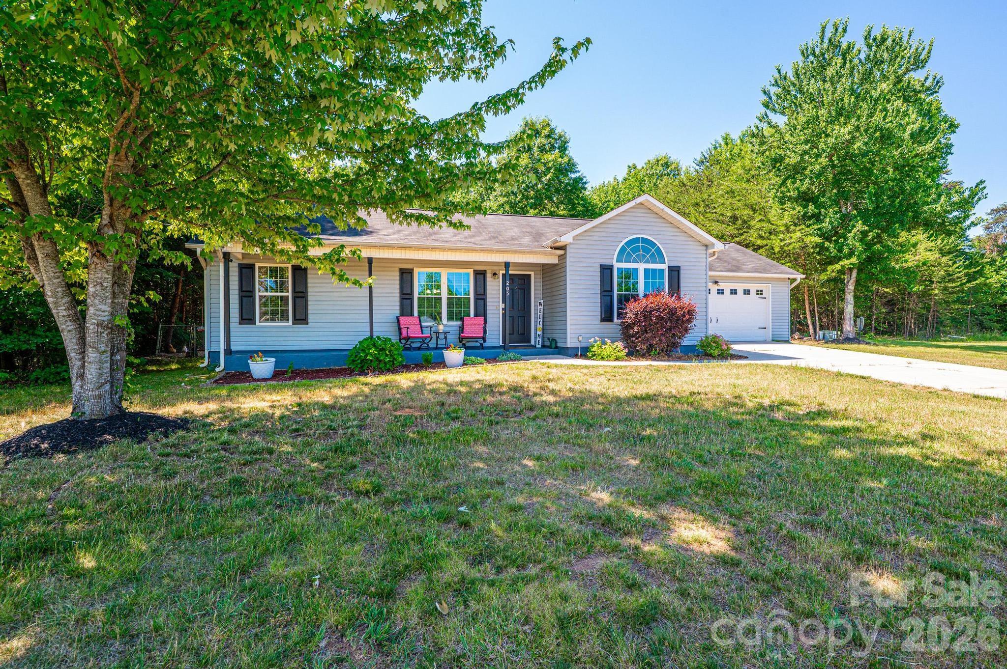 Single Family Residence at 205 Winding Cedar Drive, Statesville, photo 15 of 46