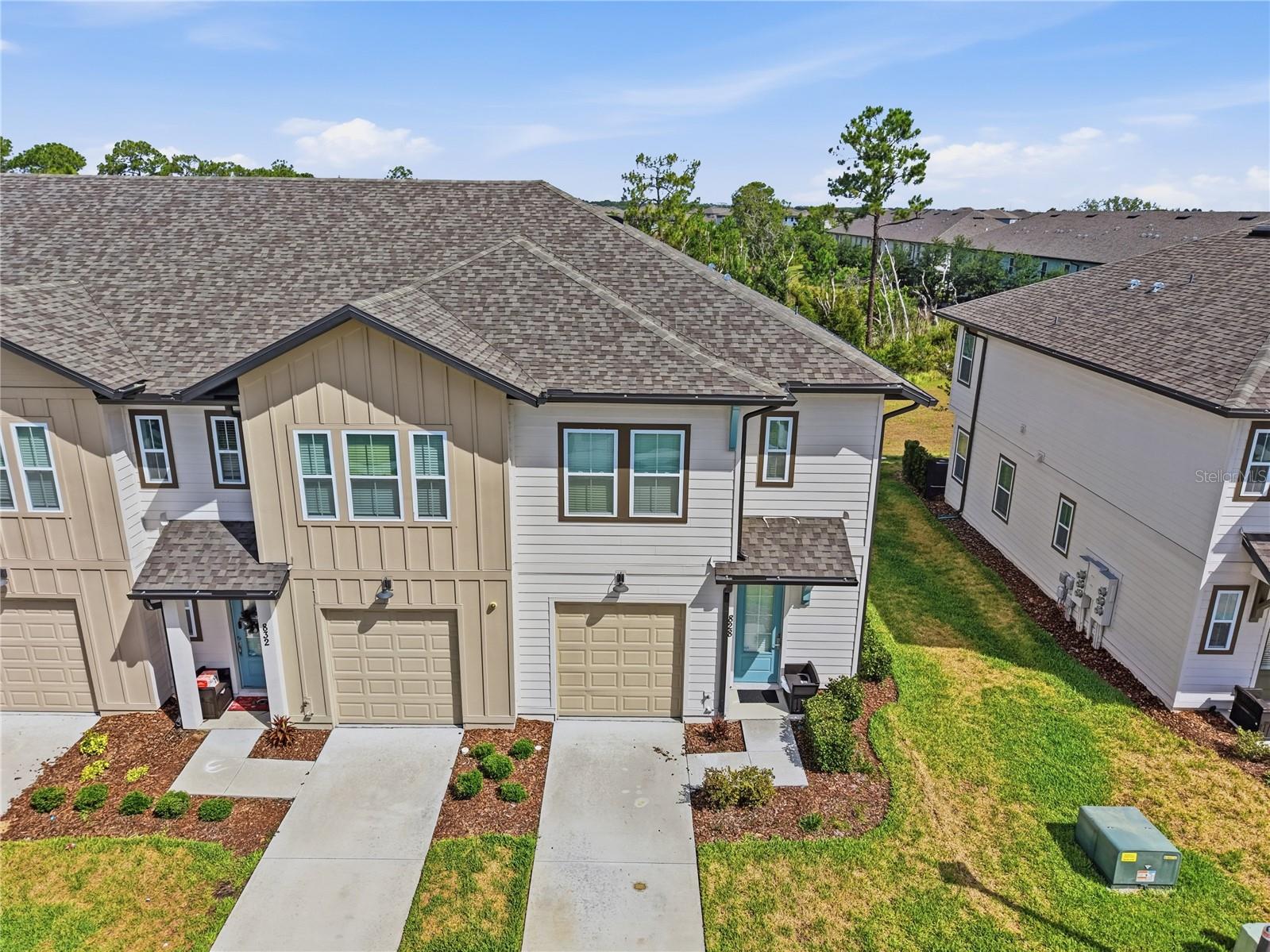 Townhouse at 828 LONGBOAT DR, DAVENPORT, photo 6 of 59