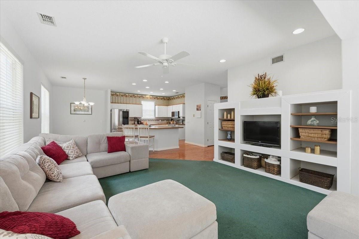 Single Family Residence at 1503 AUBURN OAKS BLVD, AUBURNDALE, photo 11 of 67