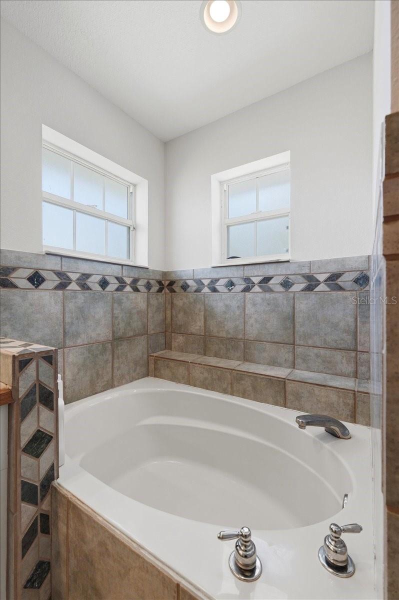 Single Family Residence at 1503 AUBURN OAKS BLVD, AUBURNDALE, photo 36 of 67