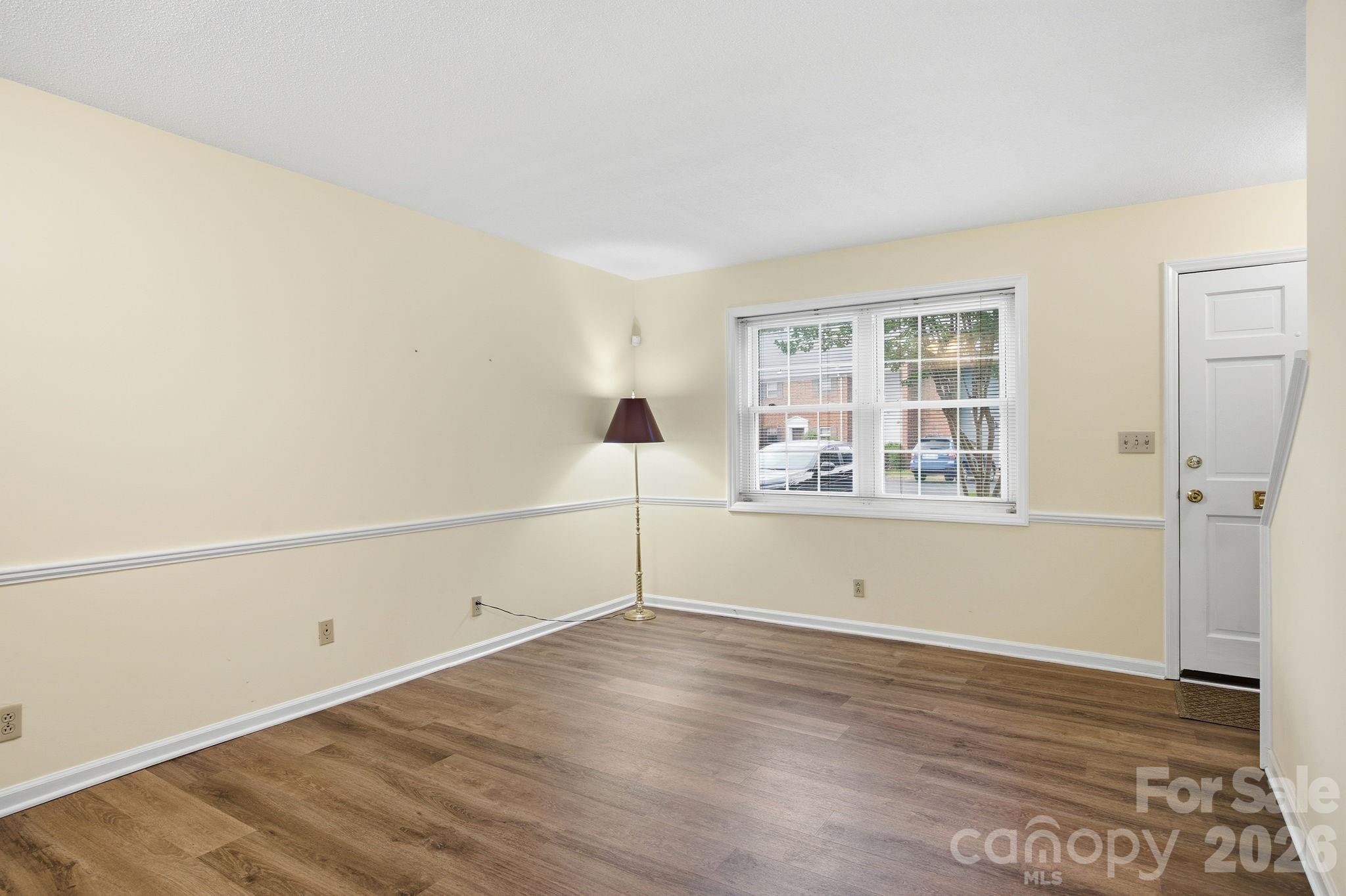 Condominium at 1300 Larchmont Place, Salisbury, photo 10 of 32