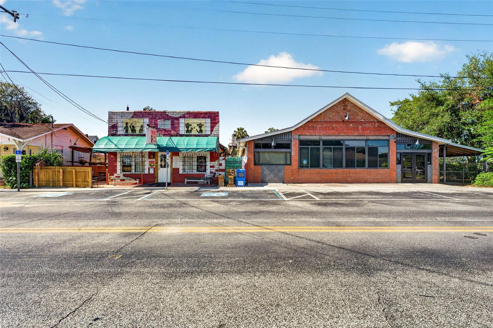 Restaurant at 32750 PENNSYLVANIA AVE, SAN ANTONIO