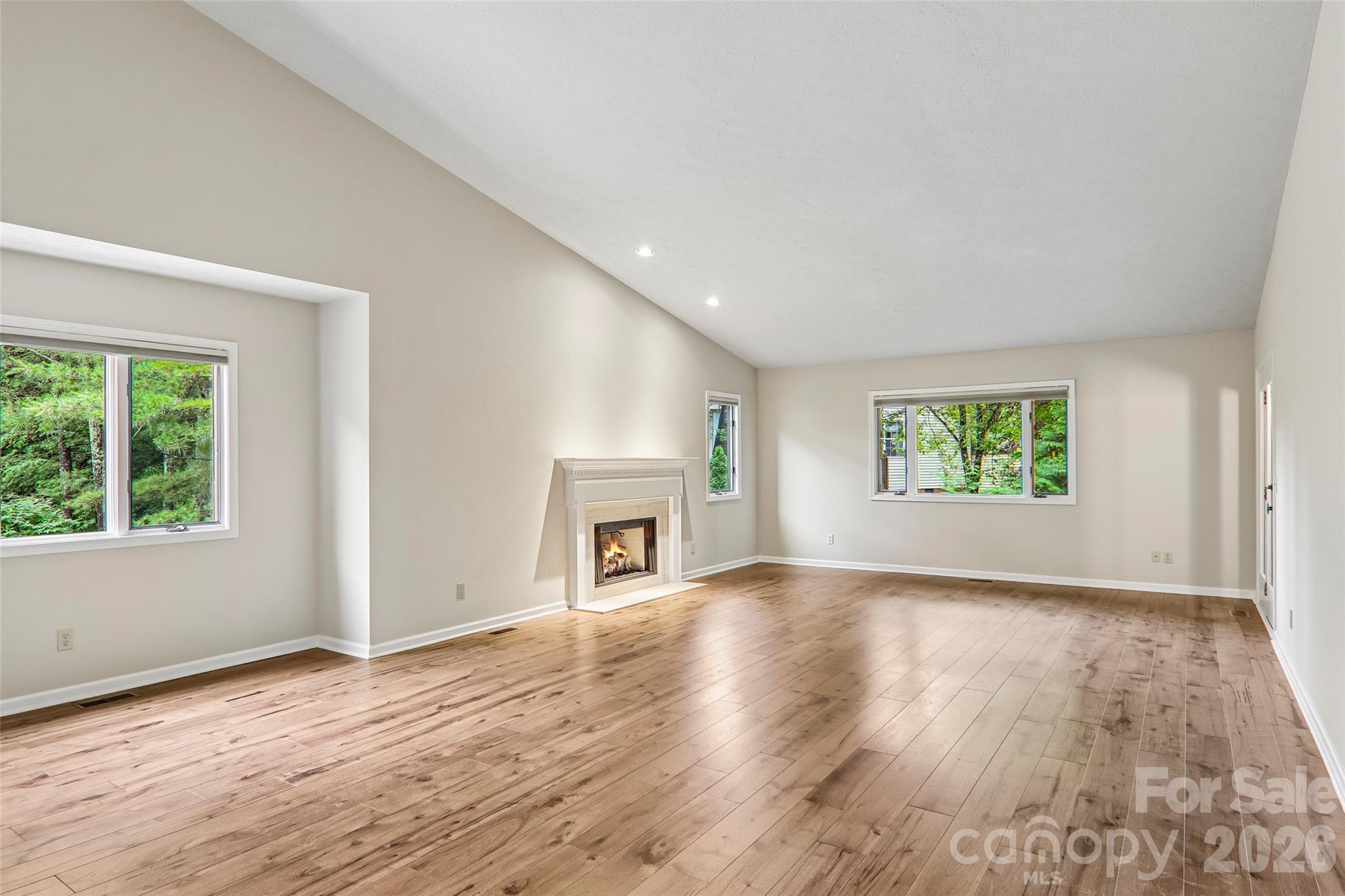 Condominium at 405 Wild Oak Lane, Hendersonville, photo 6 of 39
