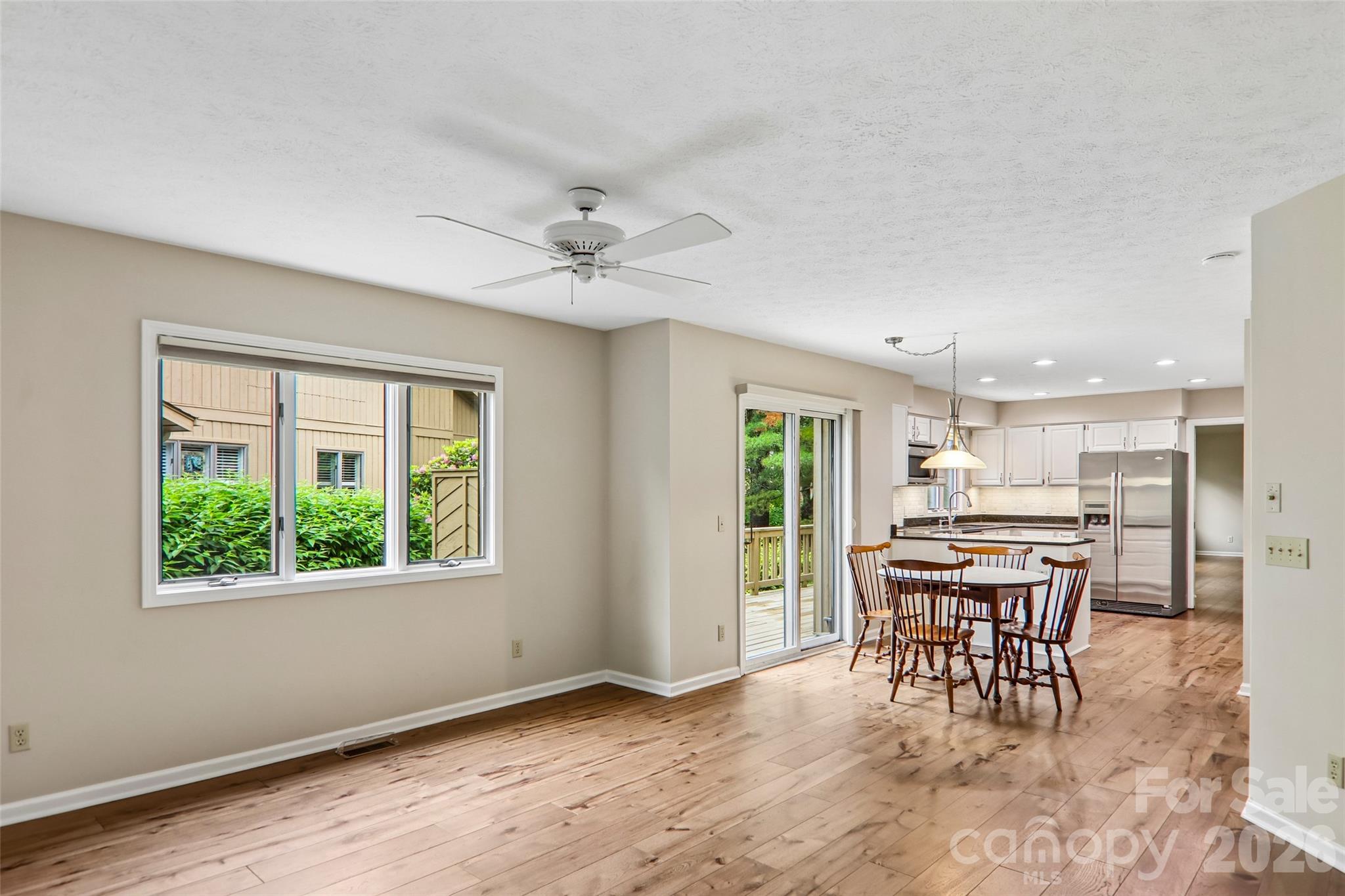 Condominium at 405 Wild Oak Lane, Hendersonville, photo 21 of 39