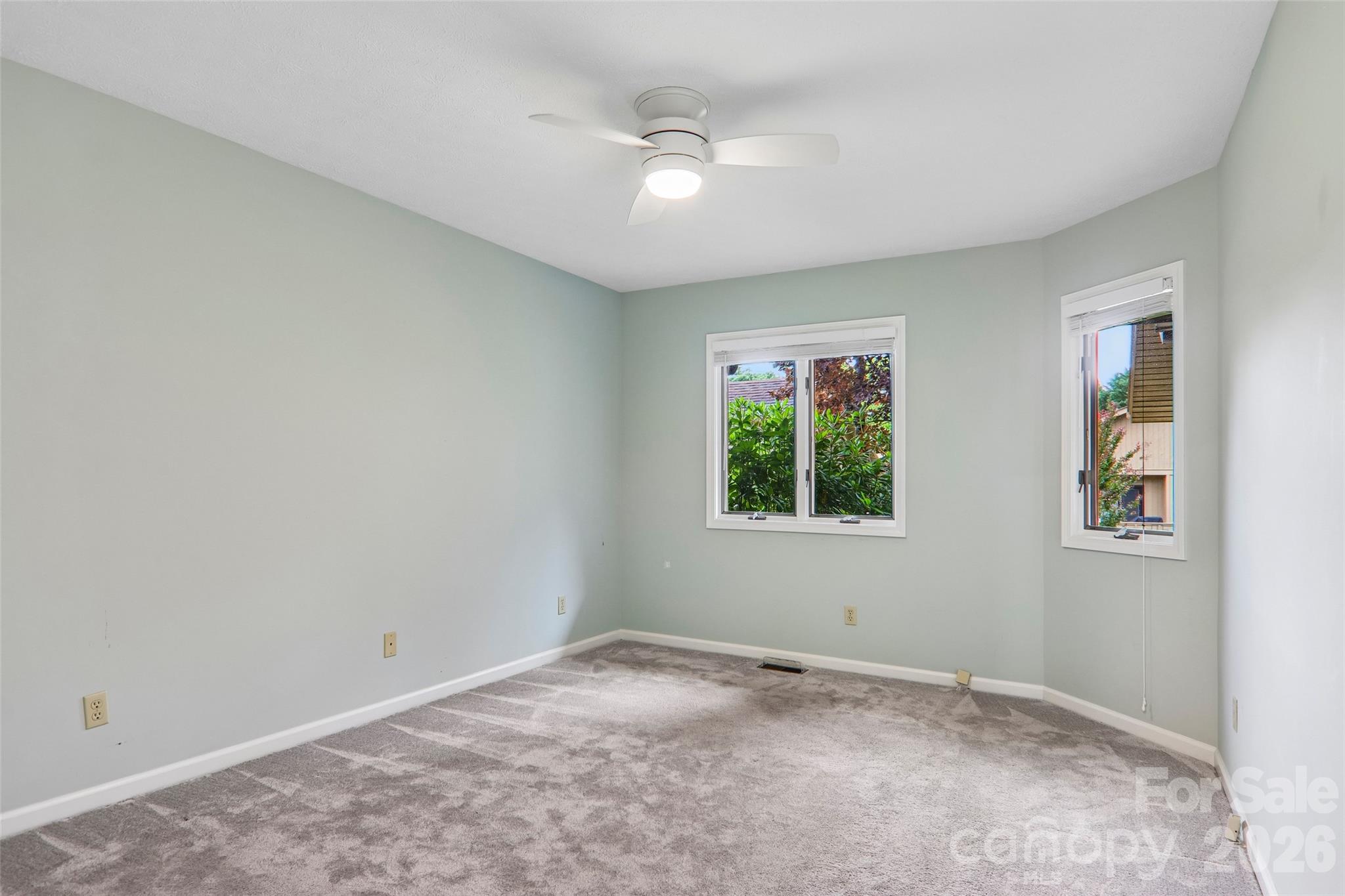 Condominium at 405 Wild Oak Lane, Hendersonville, photo 26 of 39