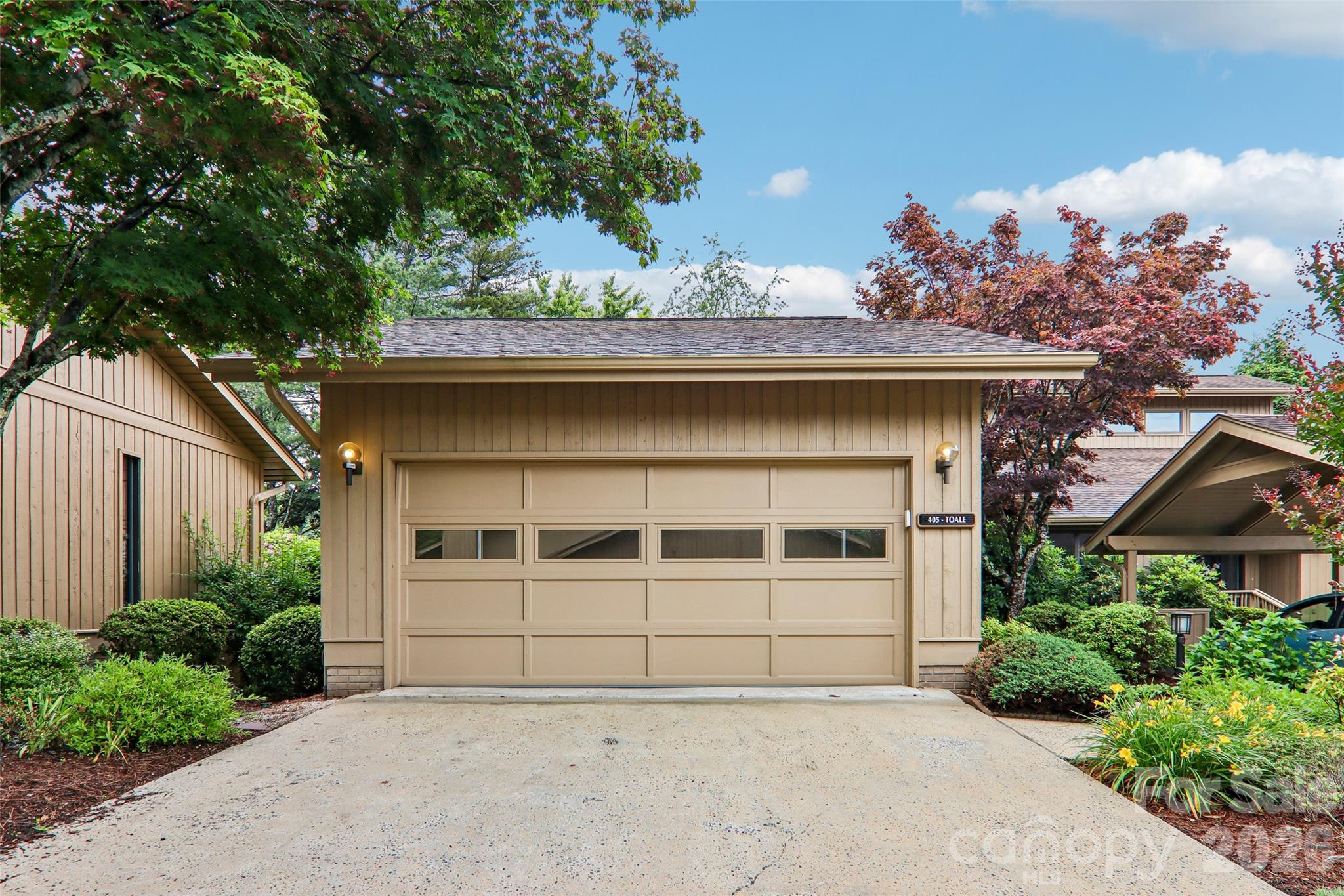 Condominium at 405 Wild Oak Lane, Hendersonville, photo 36 of 39