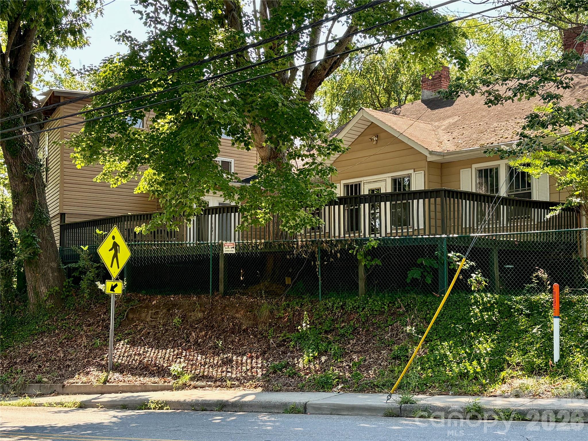 Single Family Residence at 40 Brownwood Avenue, Asheville, photo 2 of 38