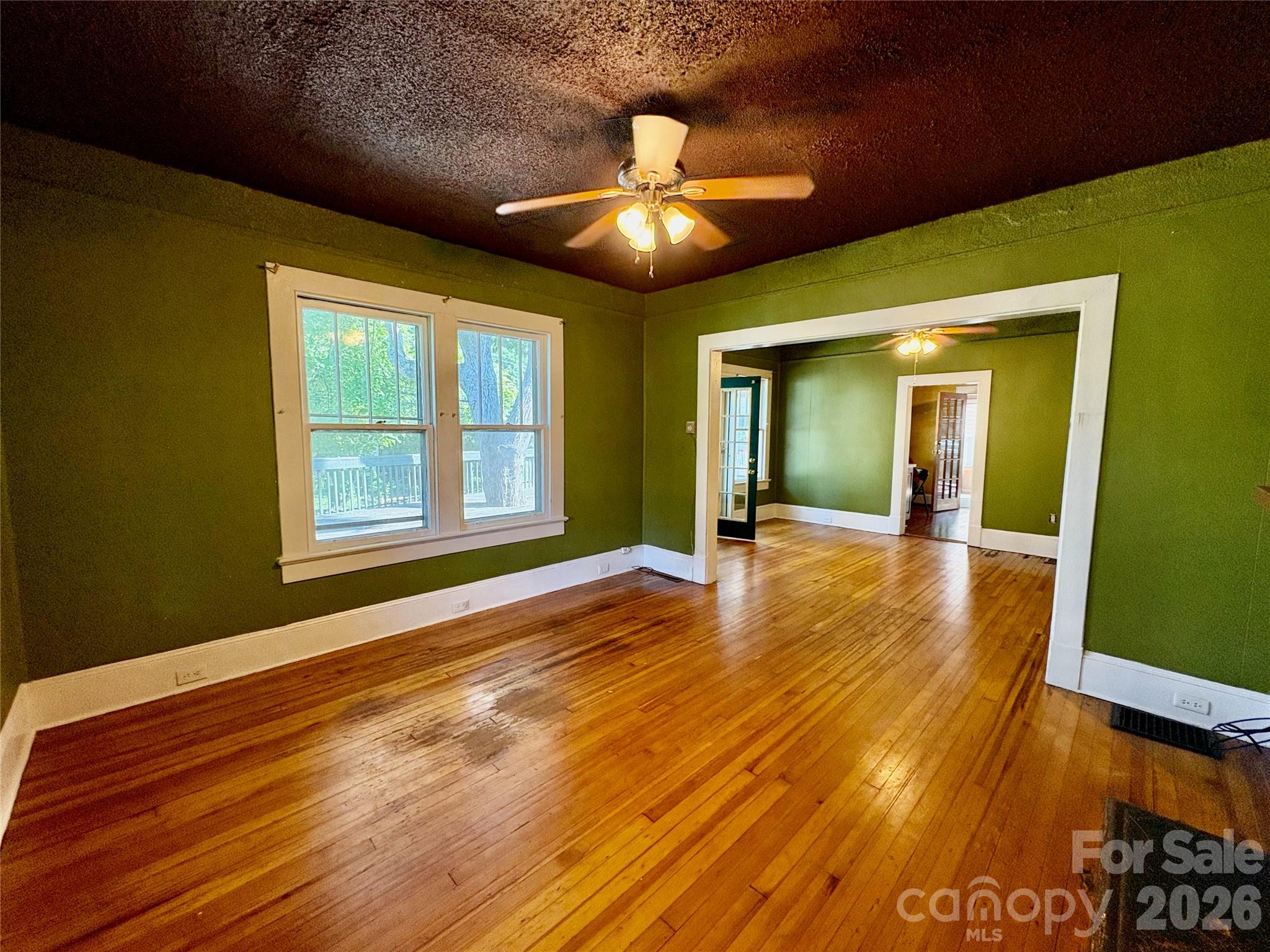 Single Family Residence at 40 Brownwood Avenue, Asheville, photo 3 of 38