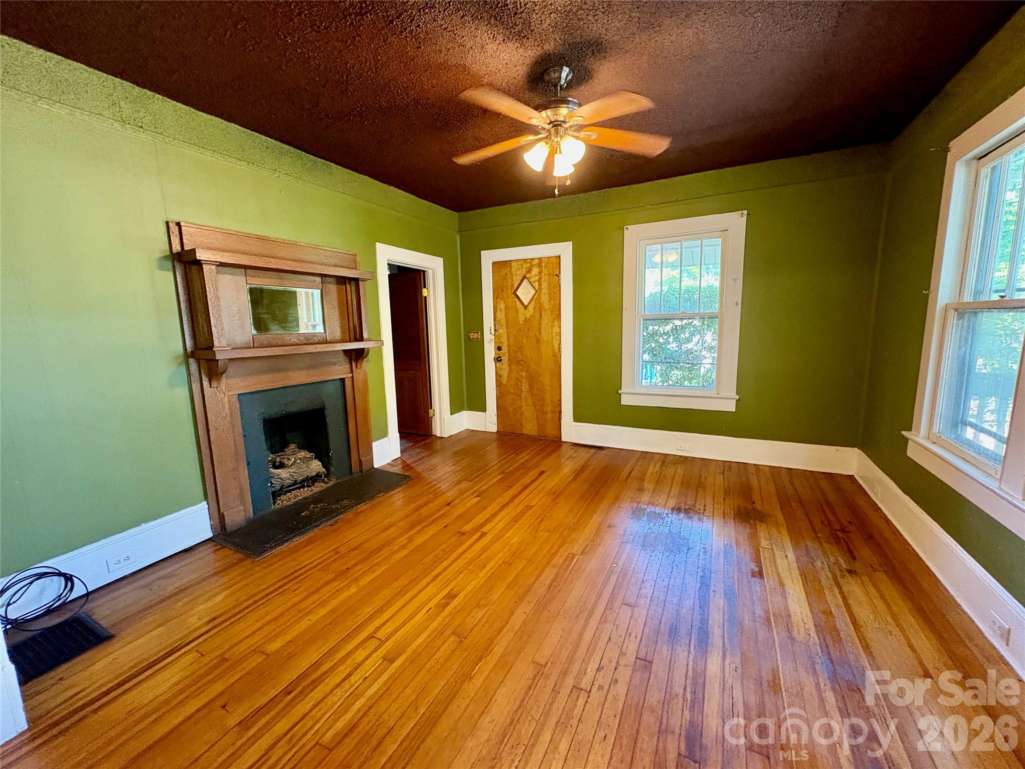 Single Family Residence at 40 Brownwood Avenue, Asheville, photo 8 of 38