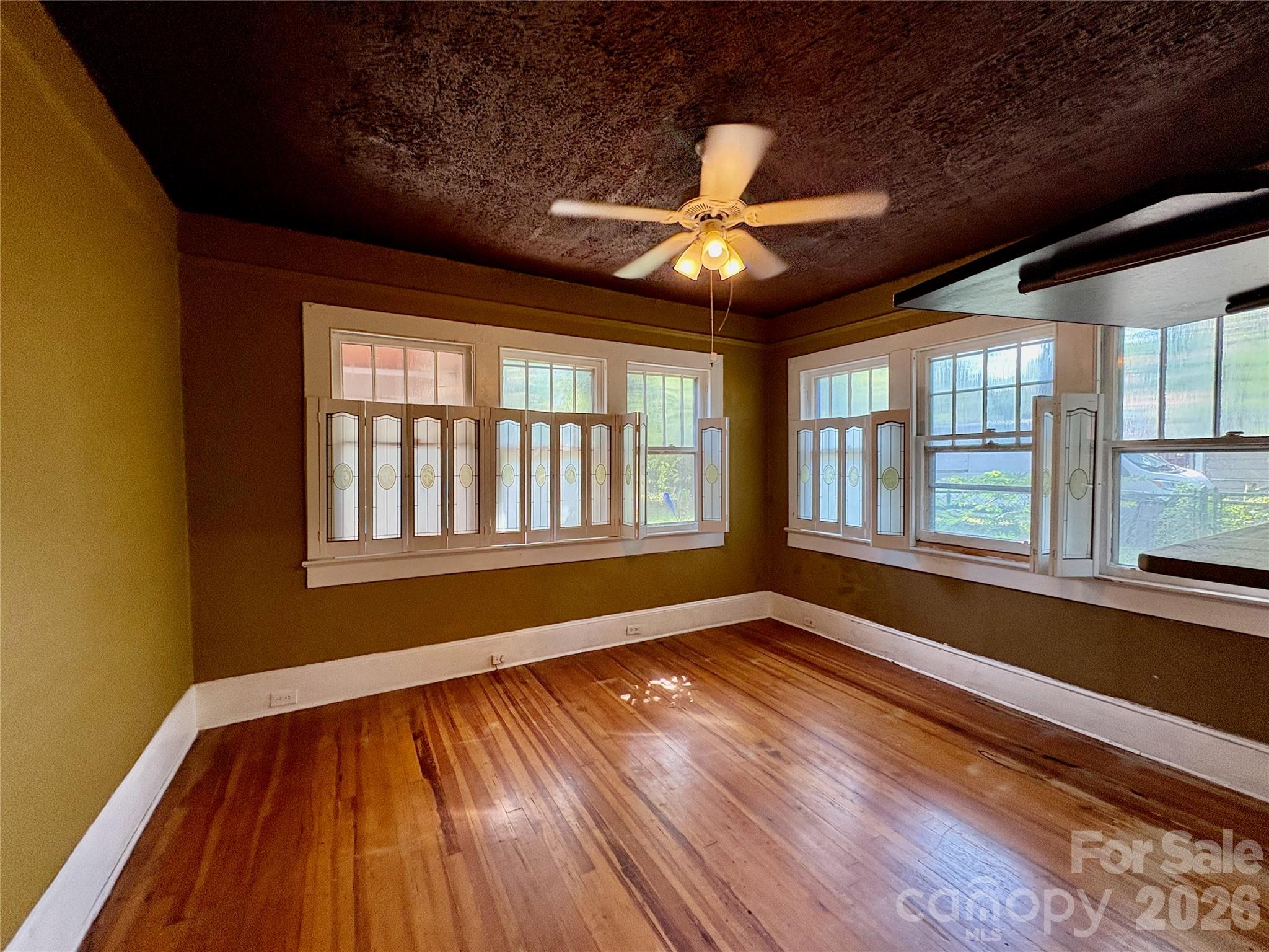 Single Family Residence at 40 Brownwood Avenue, Asheville, photo 15 of 38