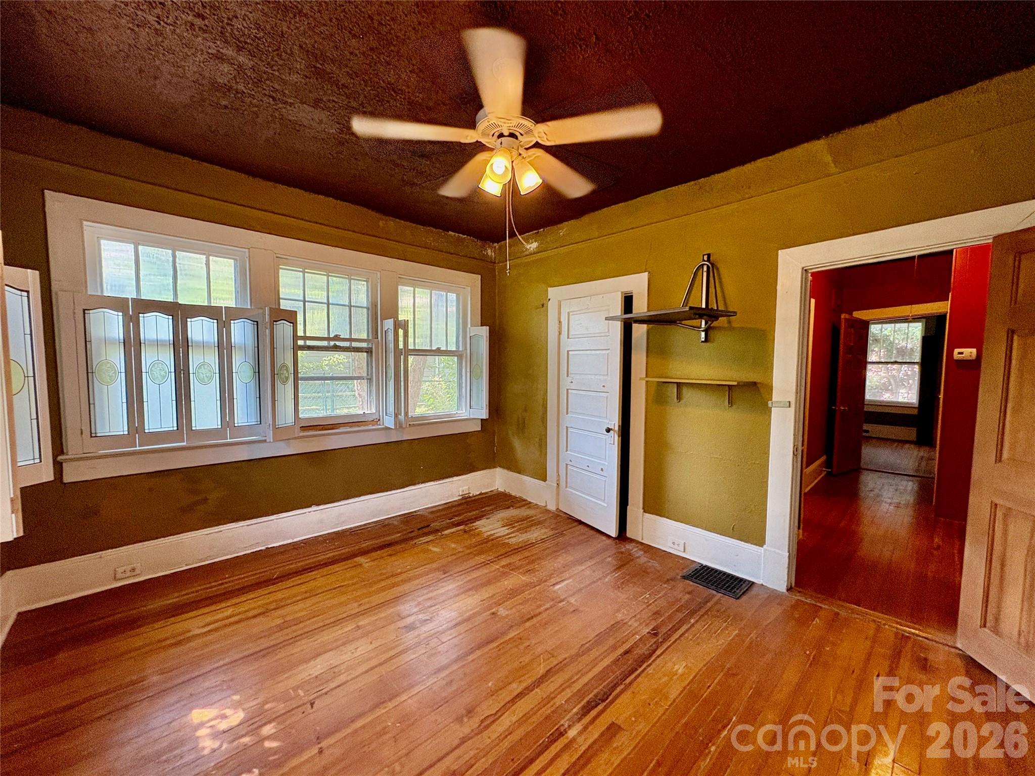 Single Family Residence at 40 Brownwood Avenue, Asheville, photo 16 of 38