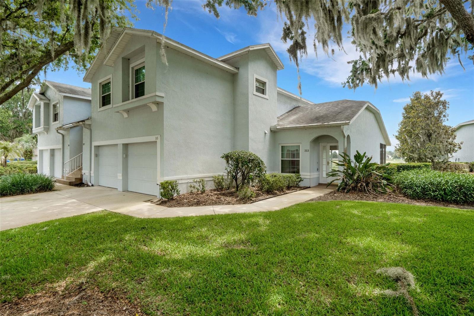 313 EAGLE RIDGE DR #313