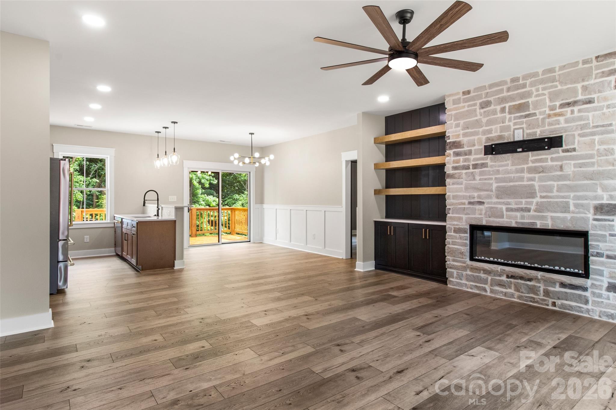 Single Family Residence at 29 Hartman Place, Concord, photo 3 of 30