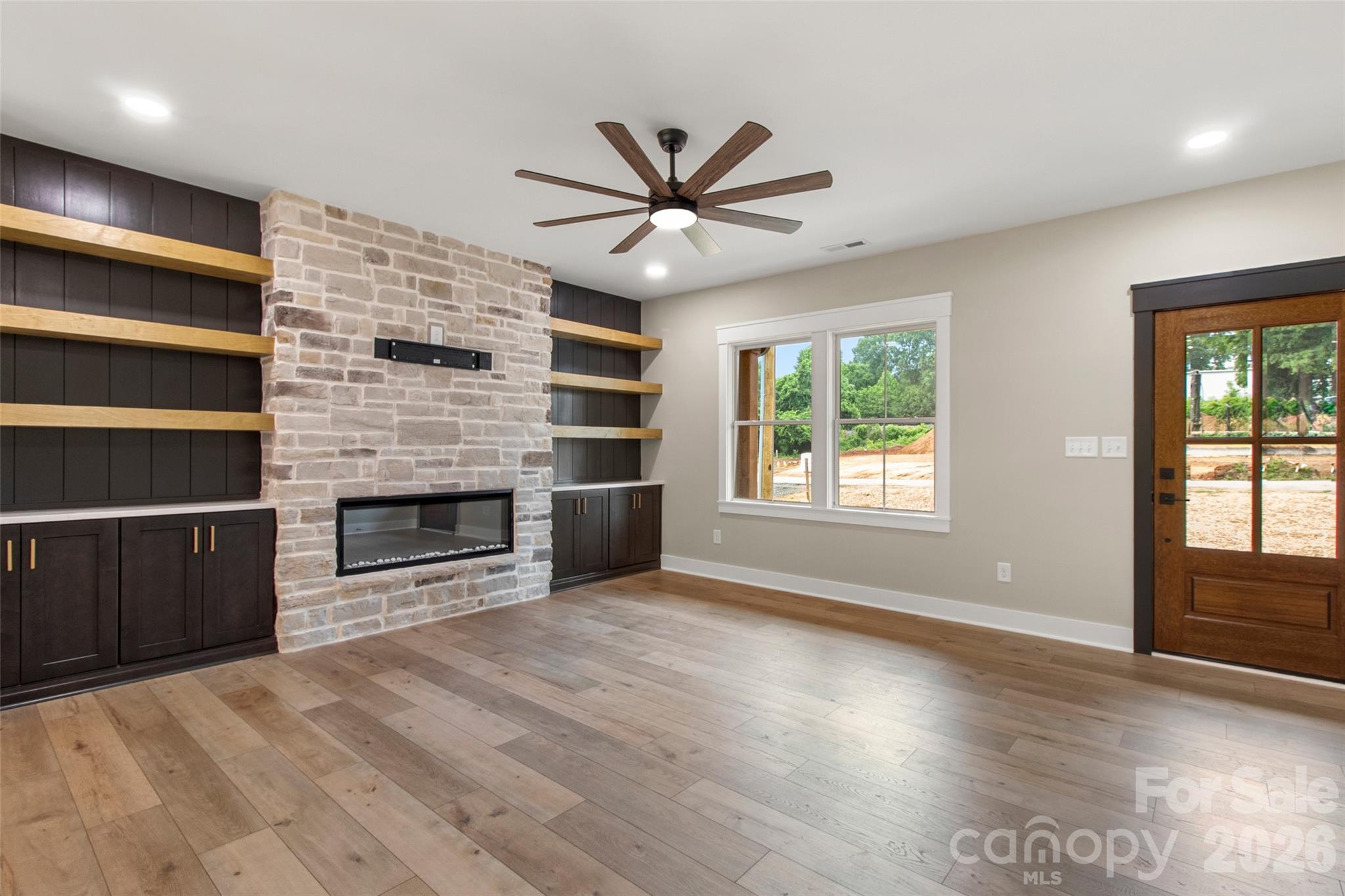 Single Family Residence at 29 Hartman Place, Concord, photo 4 of 30