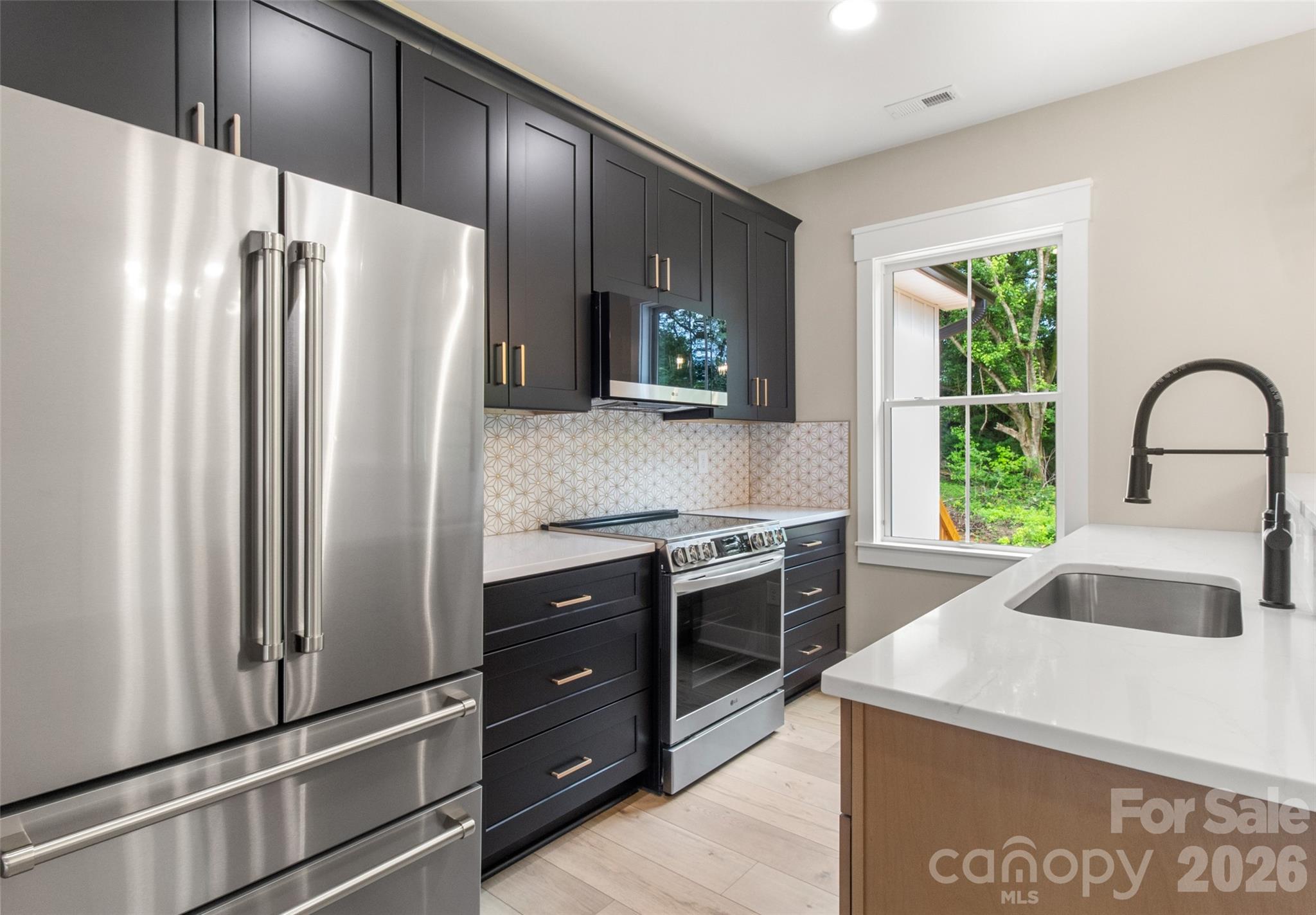 Single Family Residence at 29 Hartman Place, Concord, photo 8 of 30