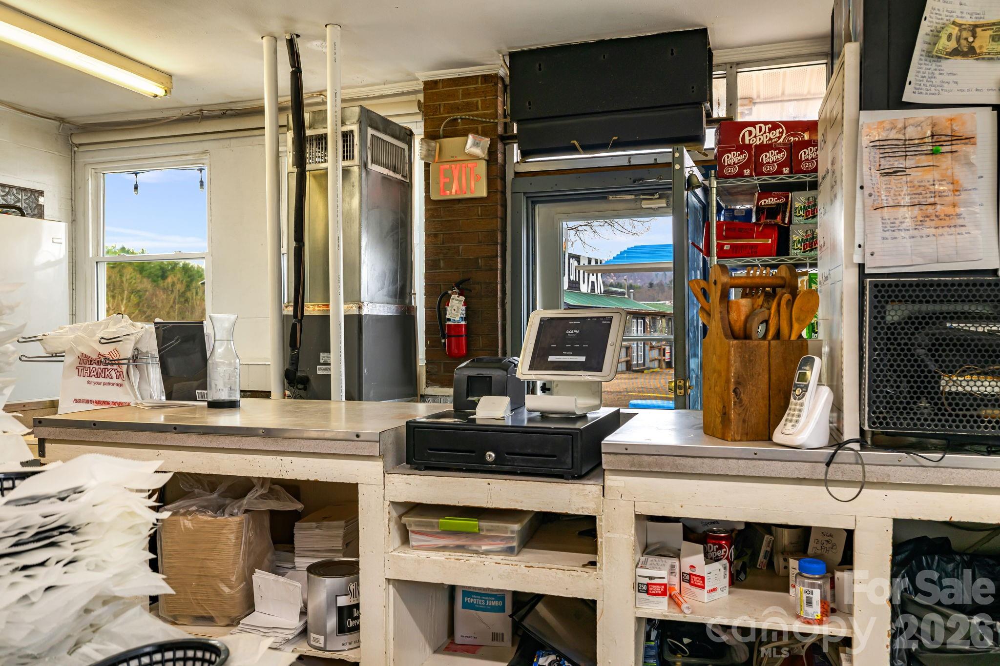 Food/Beverage at 670 Oak Avenue, Spruce Pine, photo 30 of 47