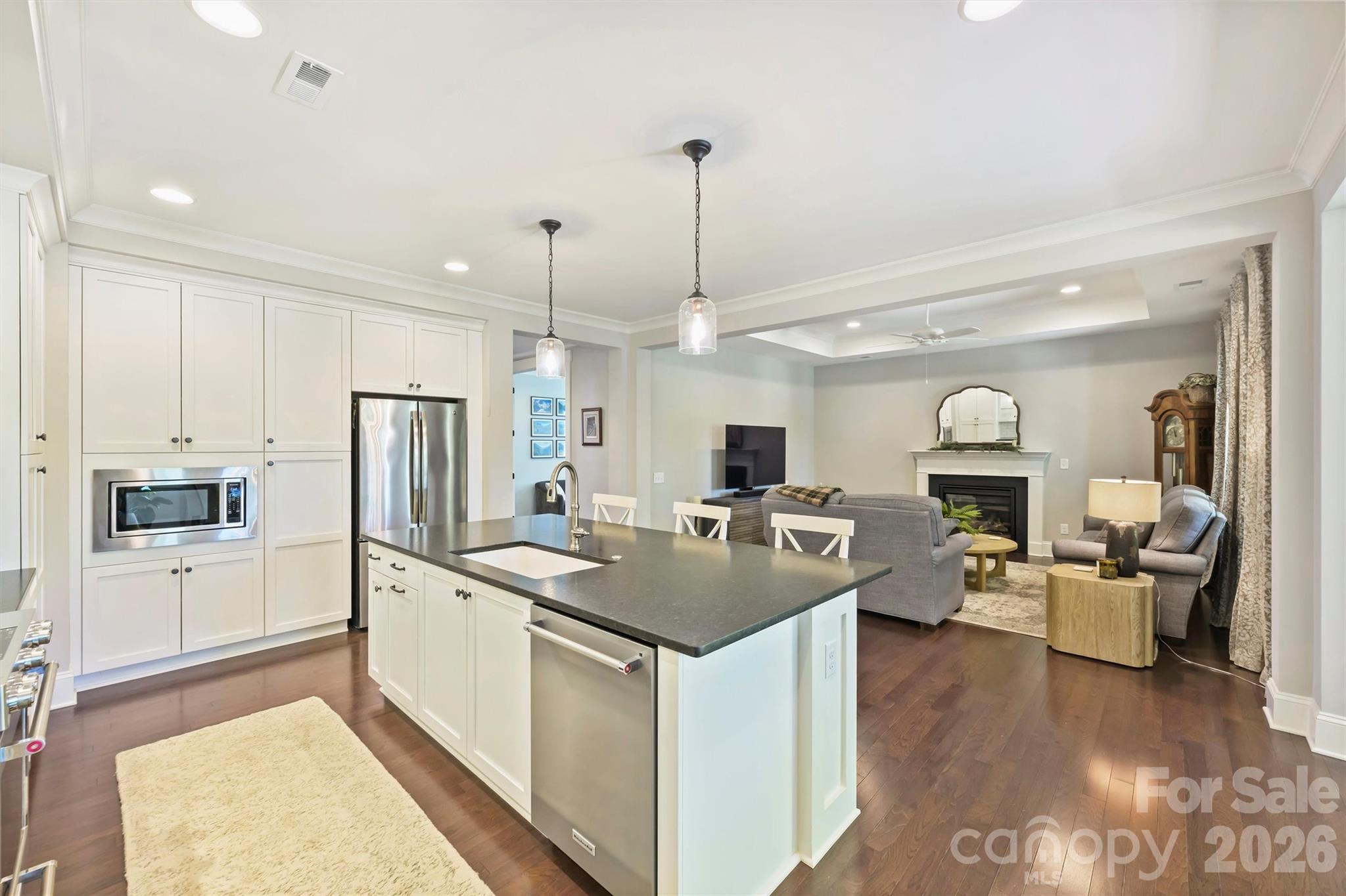 Single Family Residence at 8440 Bassinger Drive, Huntersville, photo 17 of 48