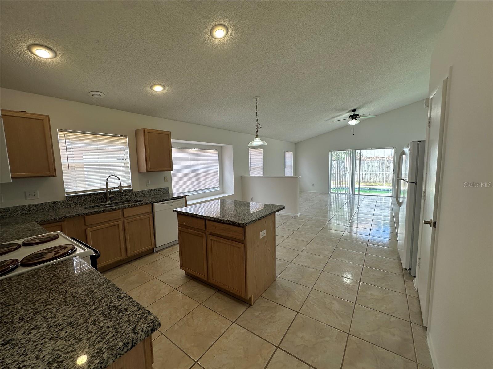 Single Family Residence at 311 DOWNING CIR, DAVENPORT, photo 12 of 26