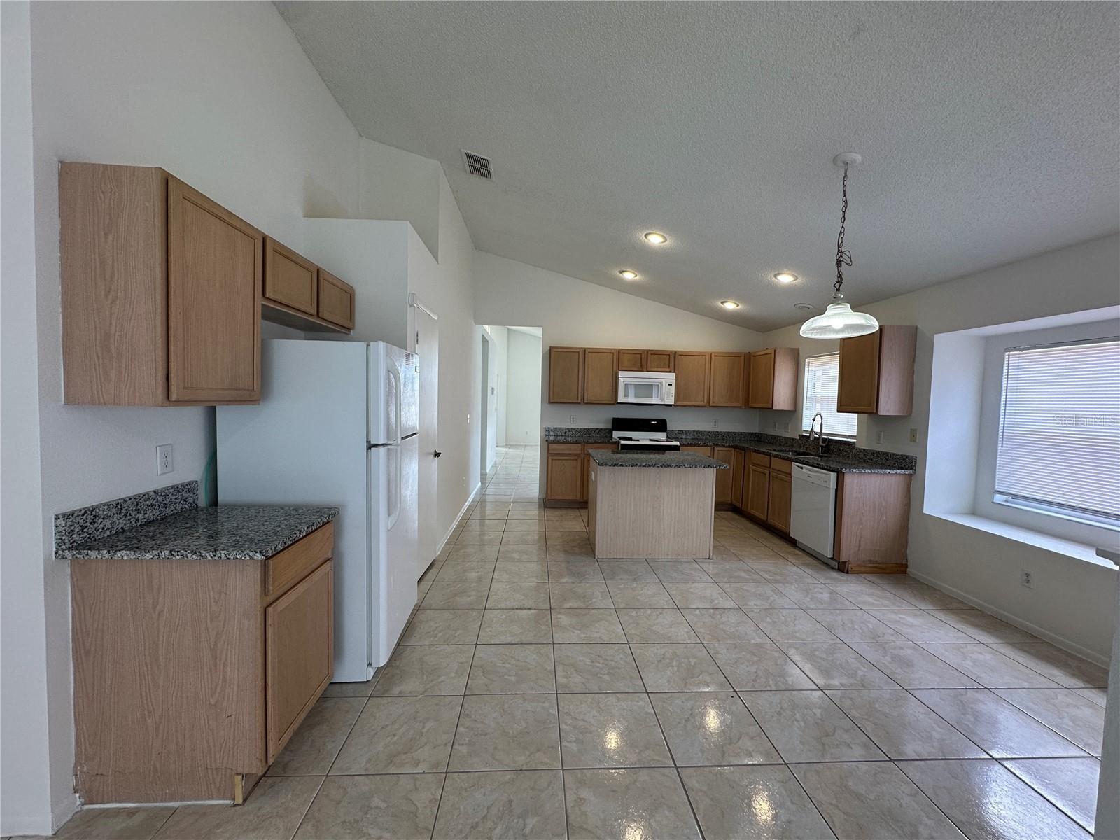 Single Family Residence at 311 DOWNING CIR, DAVENPORT, photo 14 of 26