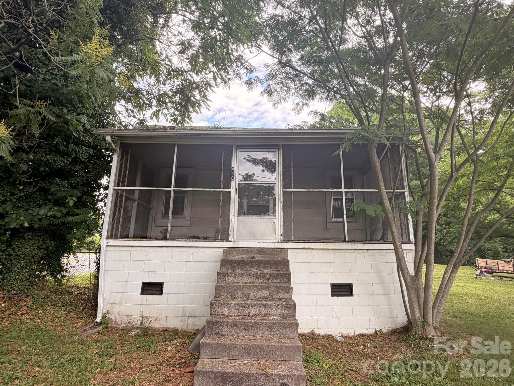 Single Family Residence at 430 E D Street, Newton, photo 2 of 5