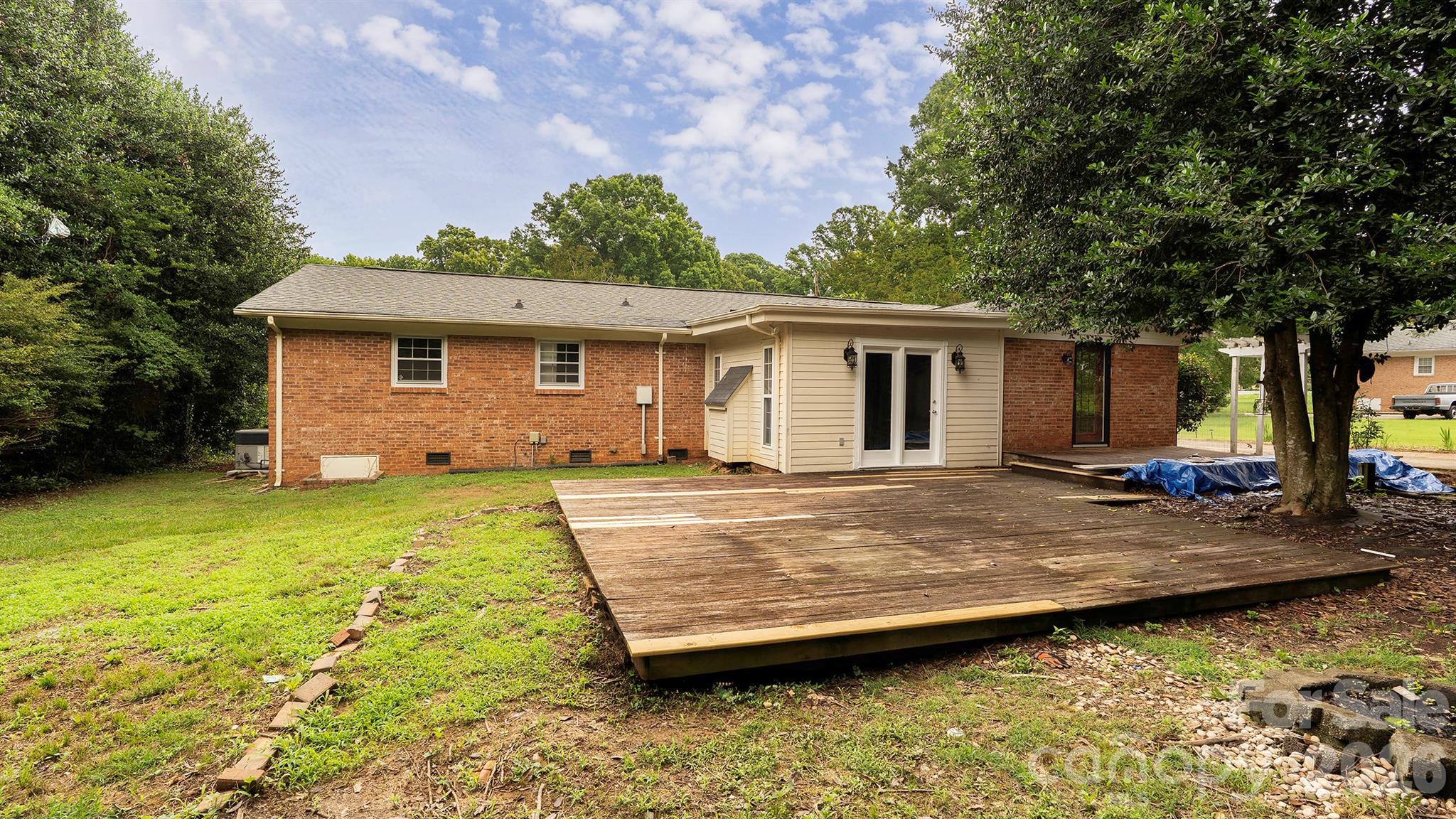 Single Family Residence at 4325 Shea Lane, Mint Hill, photo 21 of 23