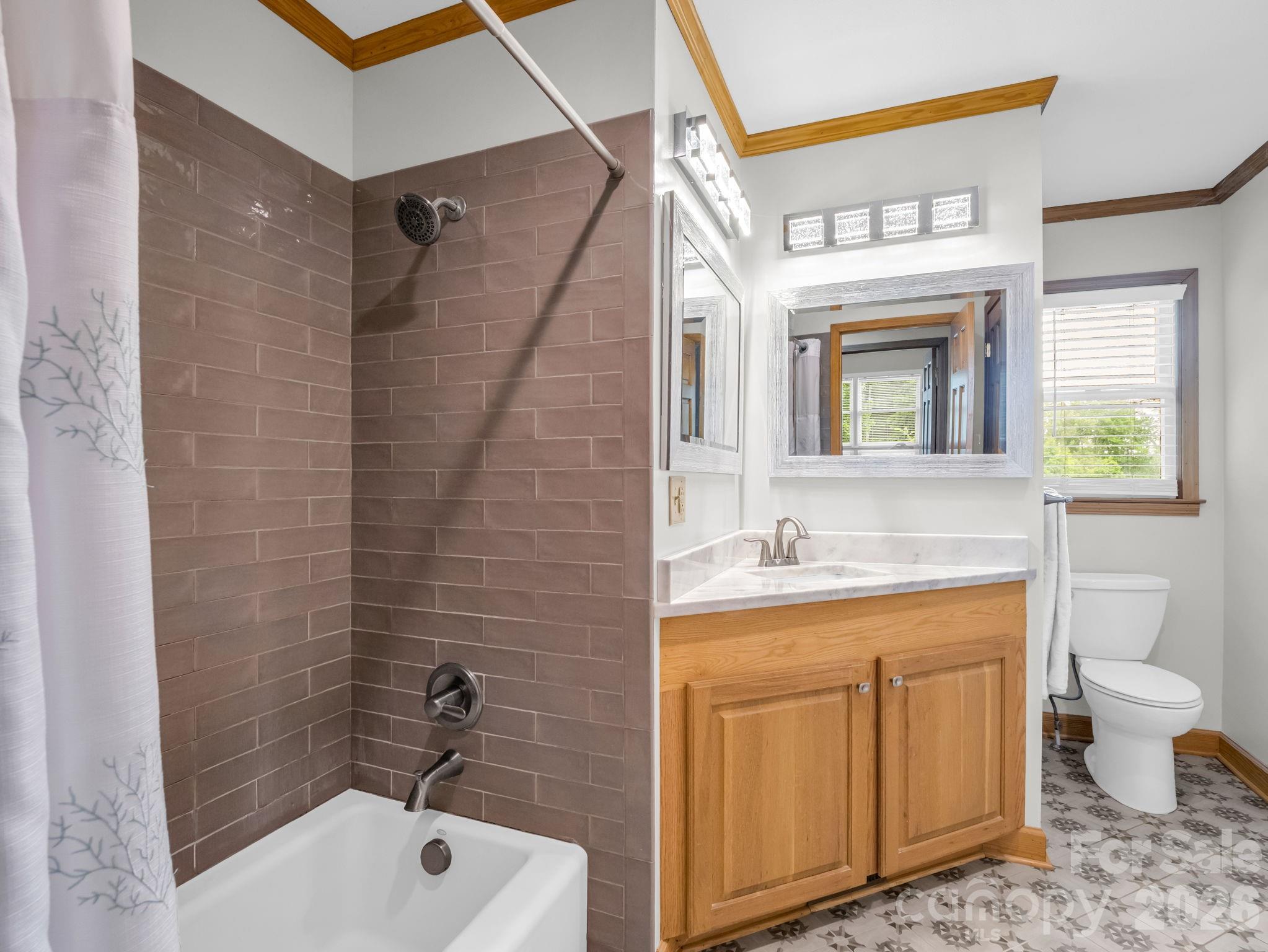Guest bath - 72 & 90 McEntire Road, Tryon