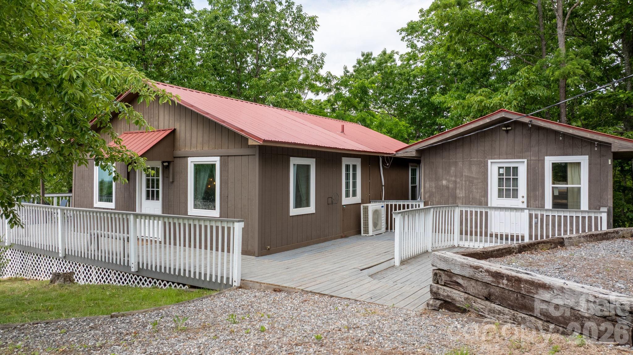7042 Martin Lane