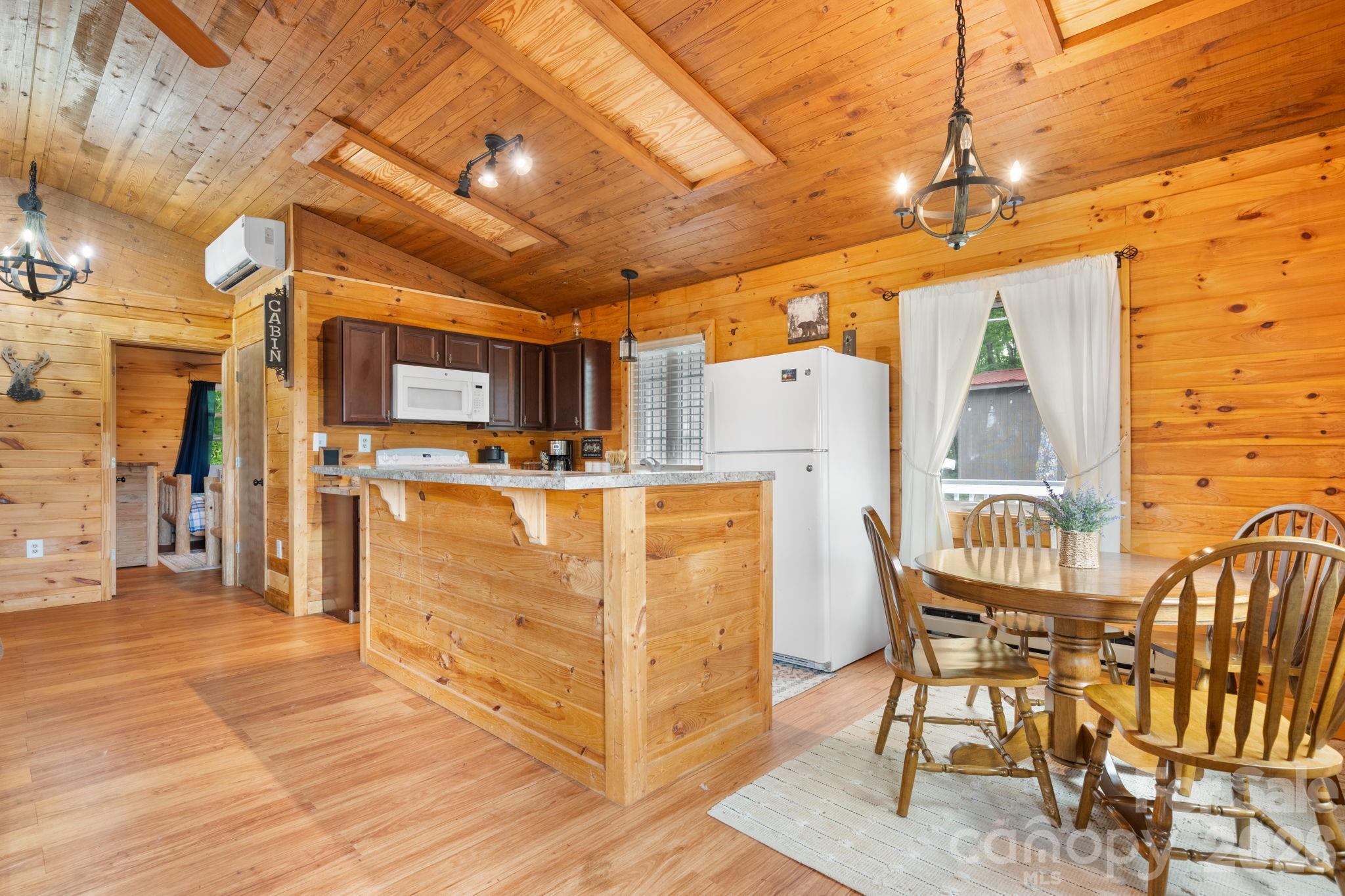 Single Family Residence at 7042 Martin Lane, Morganton, photo 9 of 31