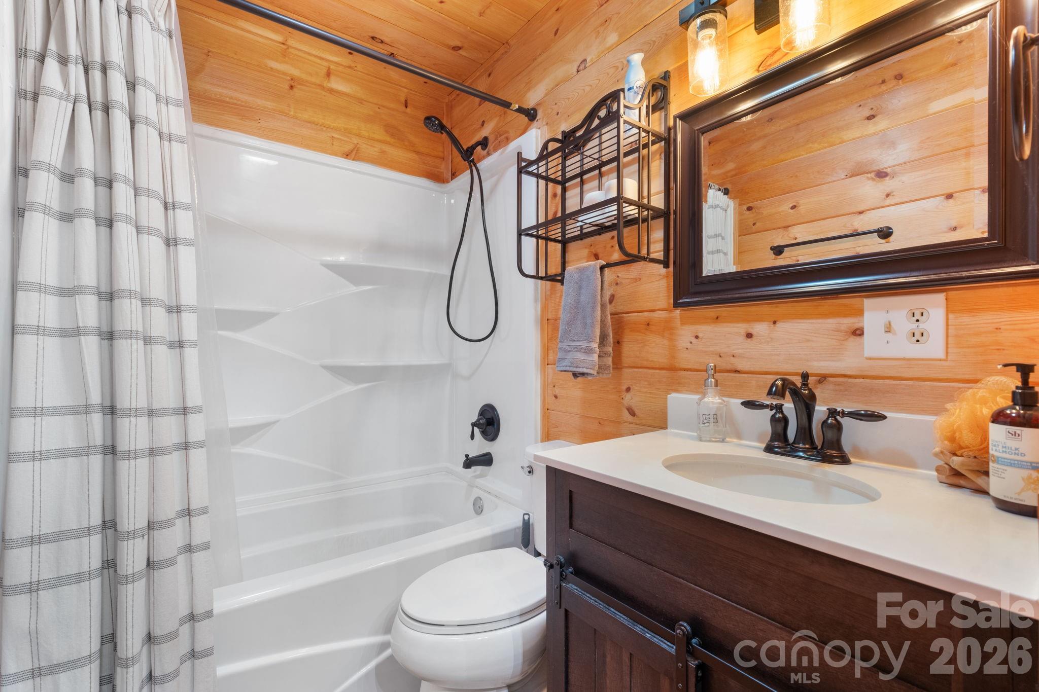Single Family Residence at 7042 Martin Lane, Morganton, photo 13 of 31
