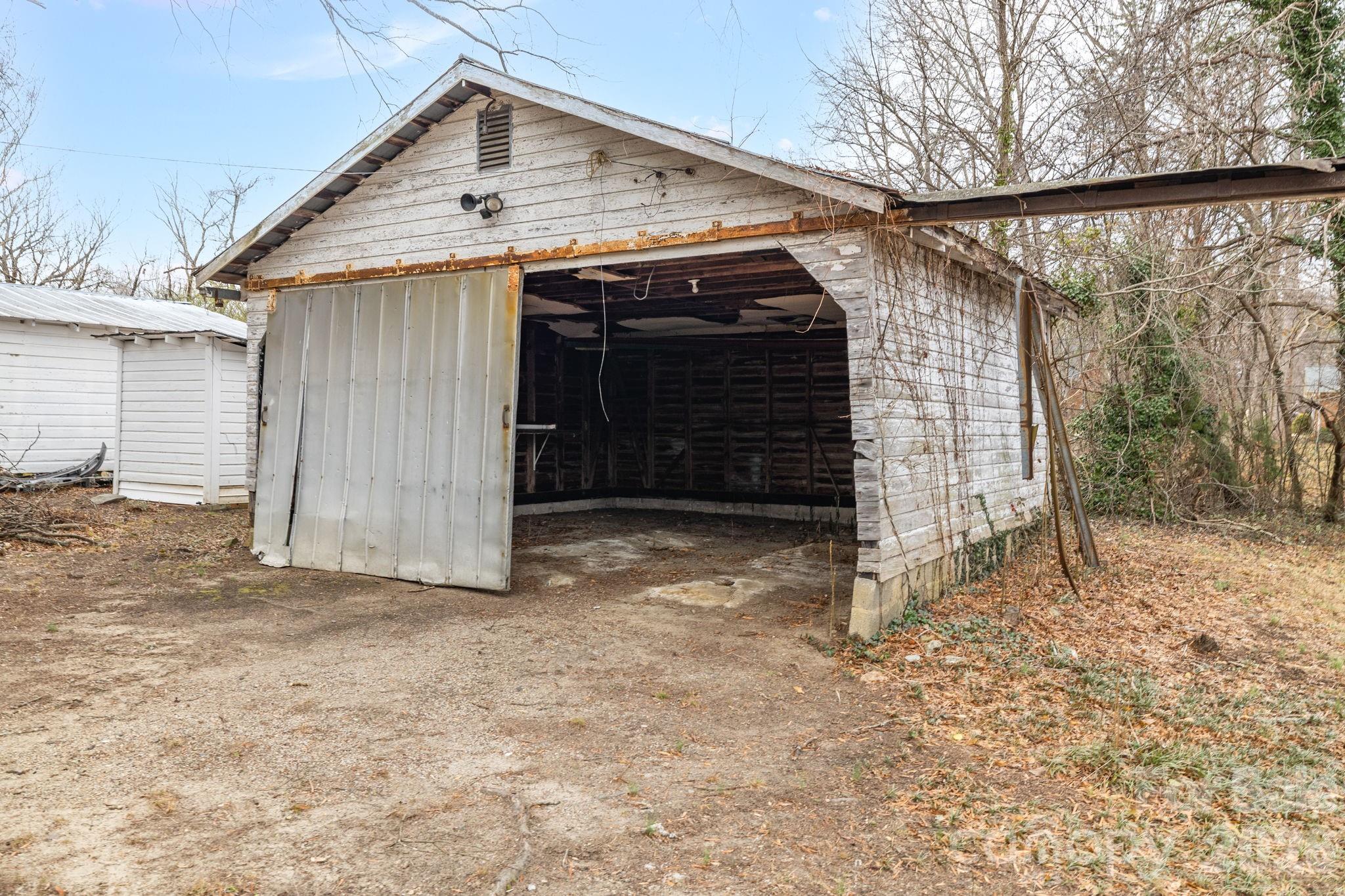 Single Family Residence at 1820 S Park Drive, Reidsville, photo 36 of 38