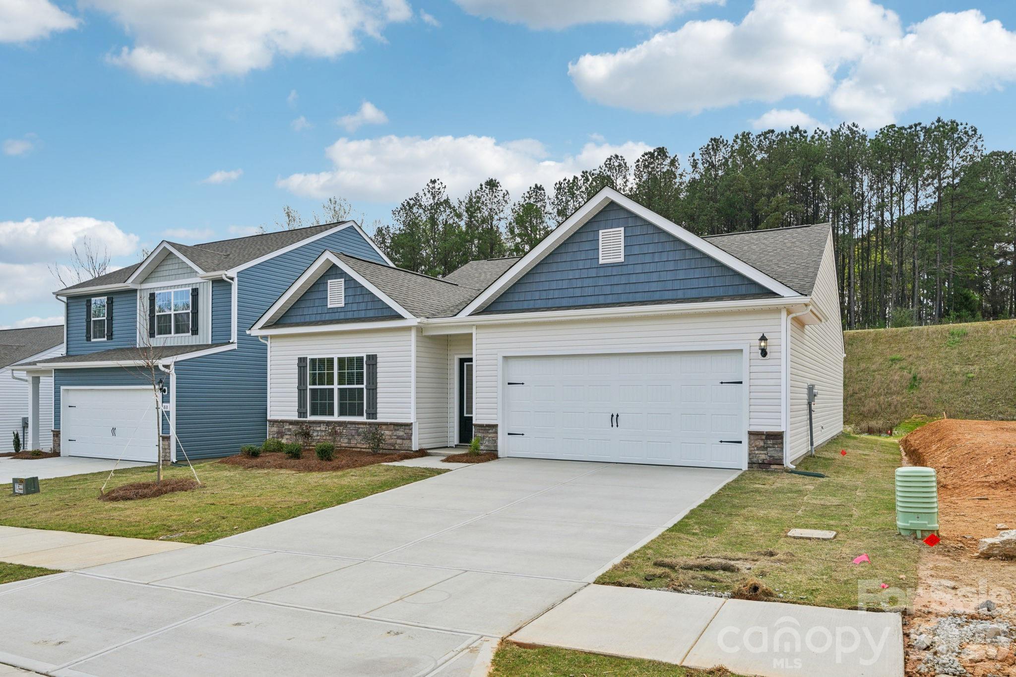 Single Family Residence at 702 Willow Estates Drive, Shelby, photo 2 of 33